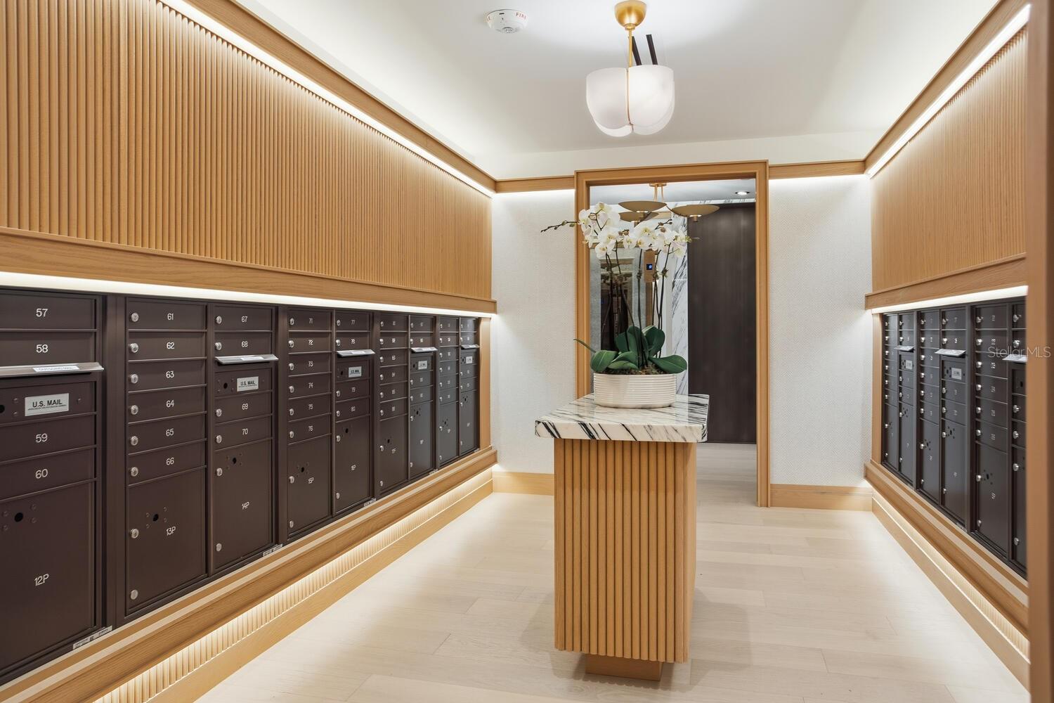 Image 6 of 91 For 3015 Ysabella Avenue 1202