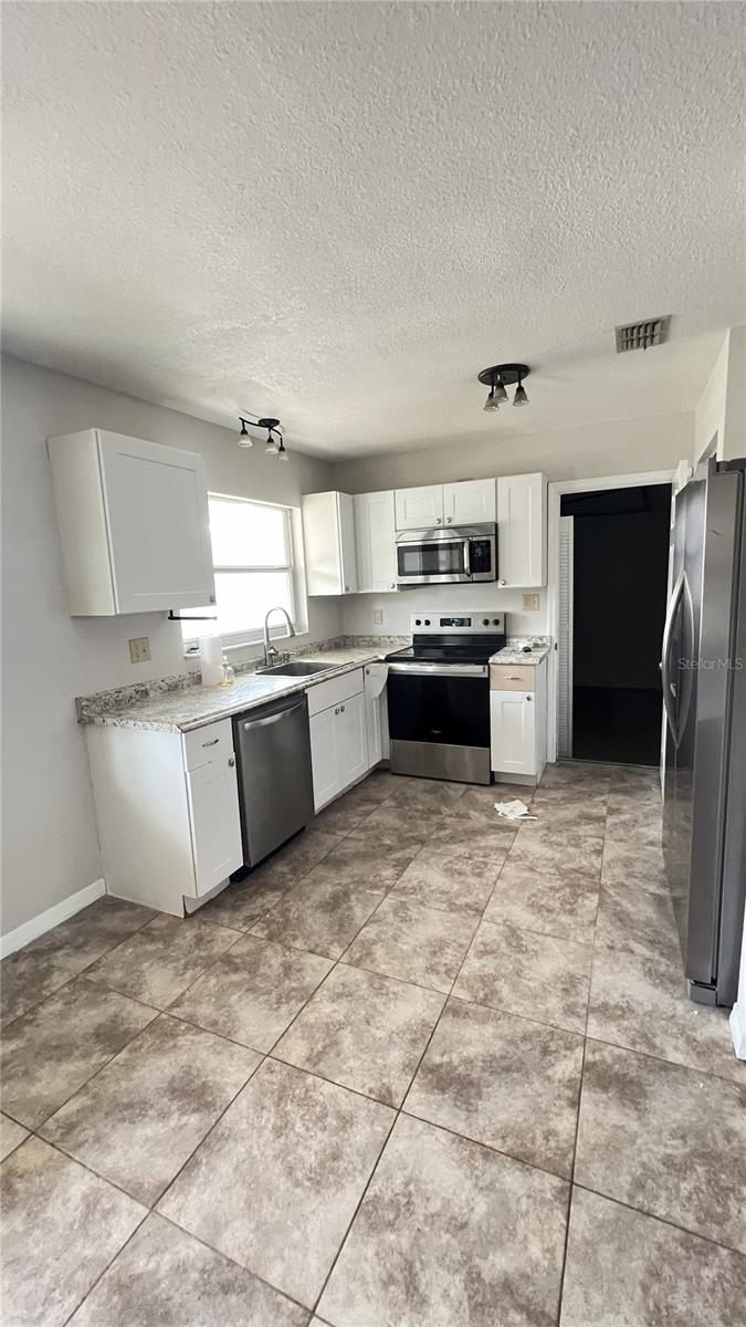 Image 3 of 14 For 8348 Angela Court