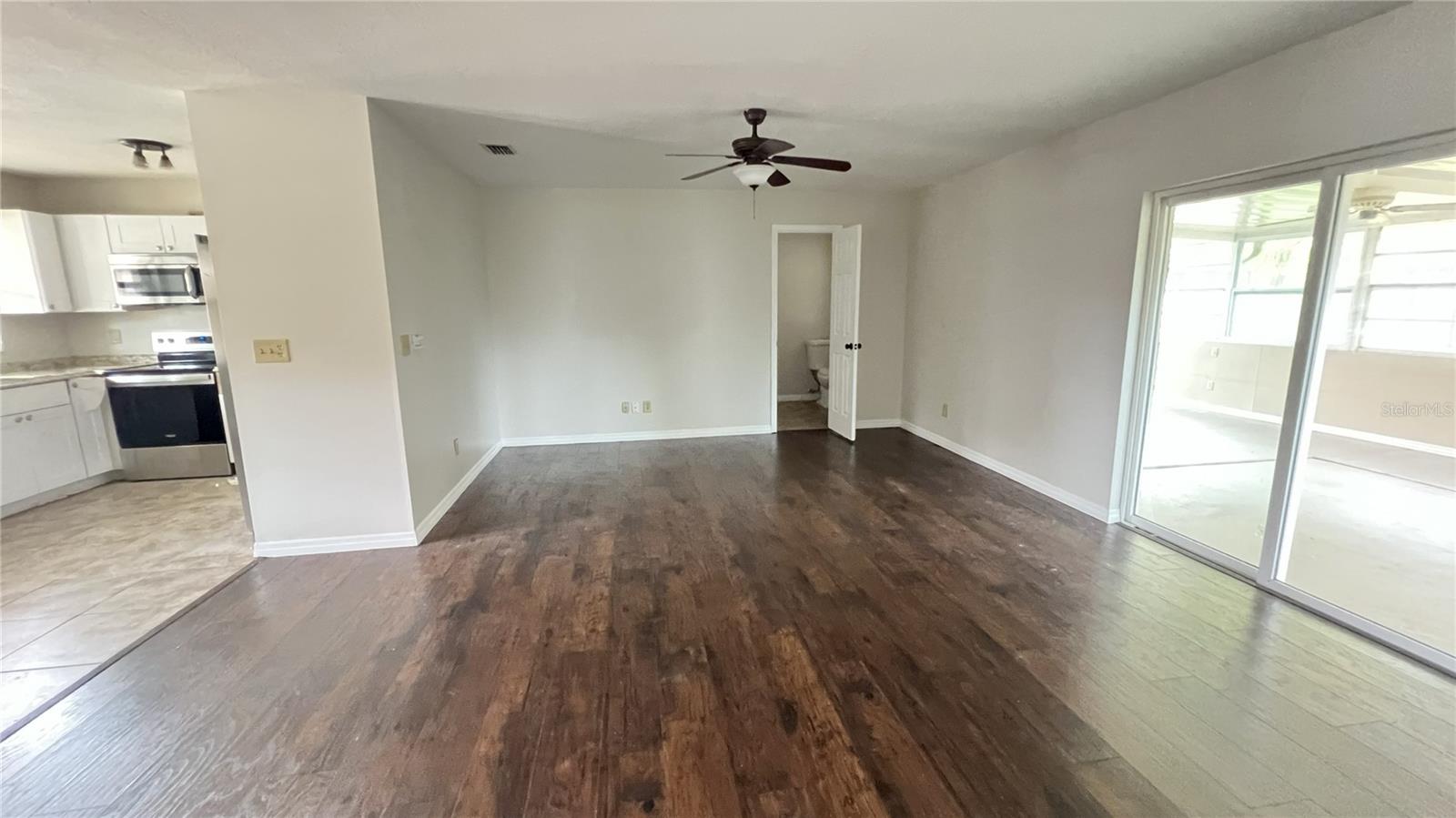 Image 5 of 14 For 8348 Angela Court