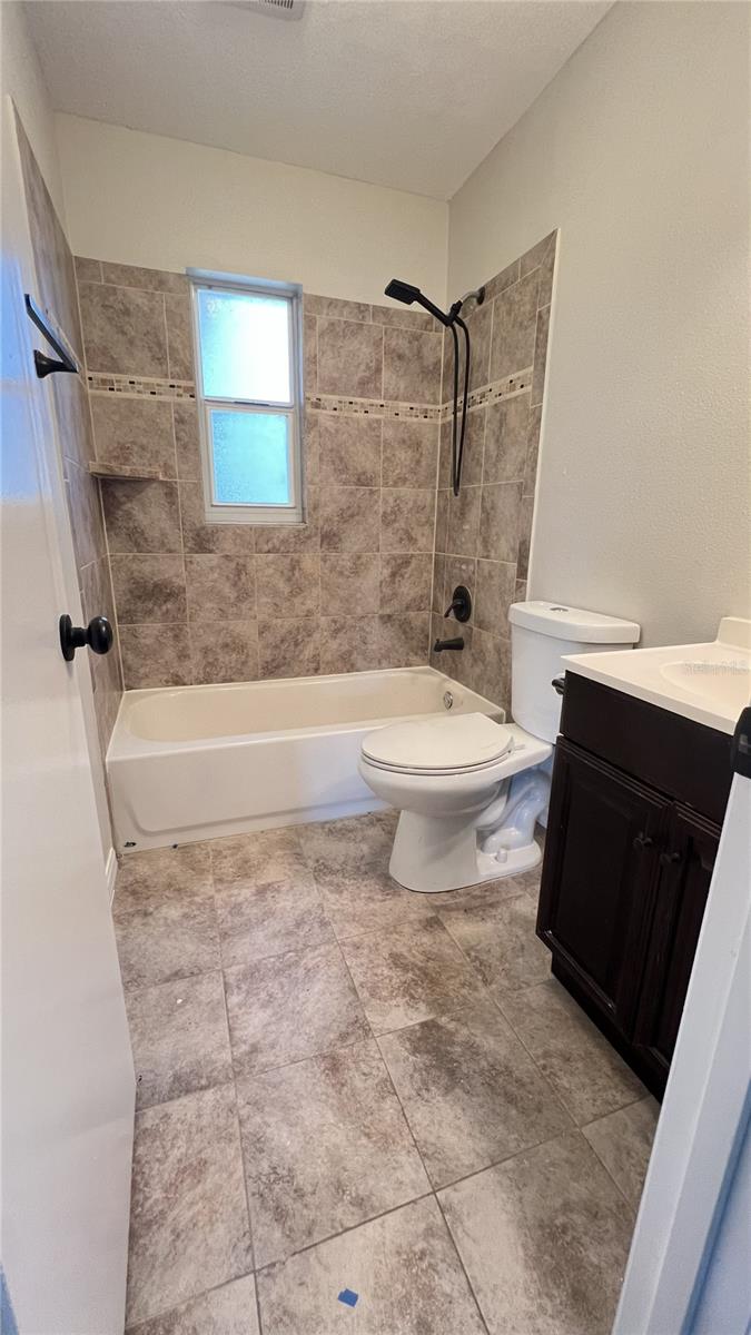 Image 6 of 14 For 8348 Angela Court