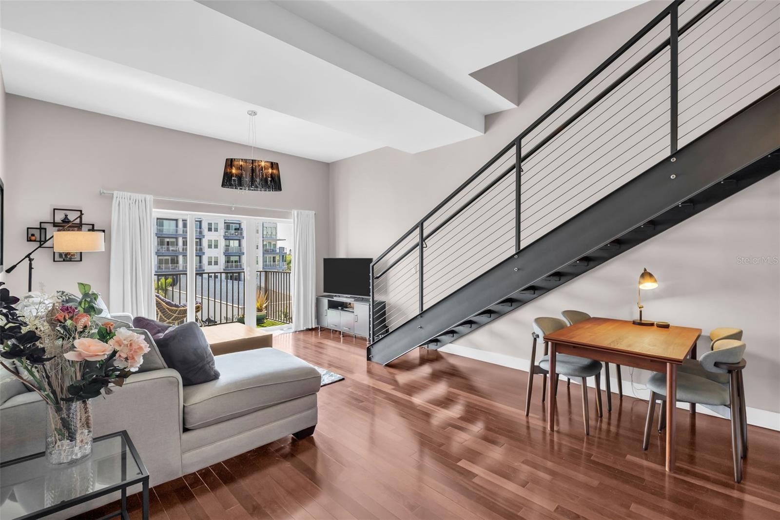 Image 12 of 49 For 1010 Central Avenue 417