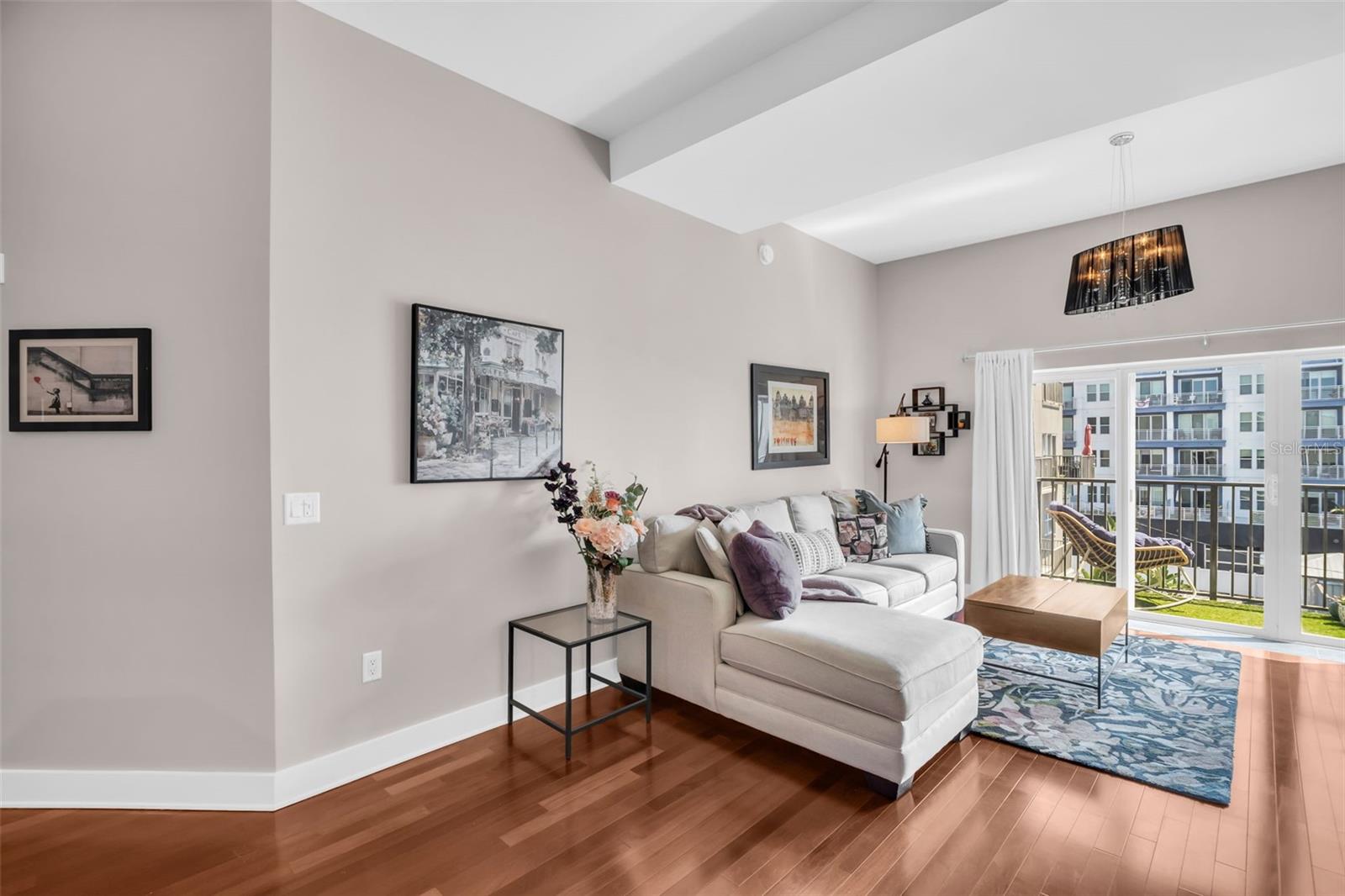 Image 2 of 49 For 1010 Central Avenue 417