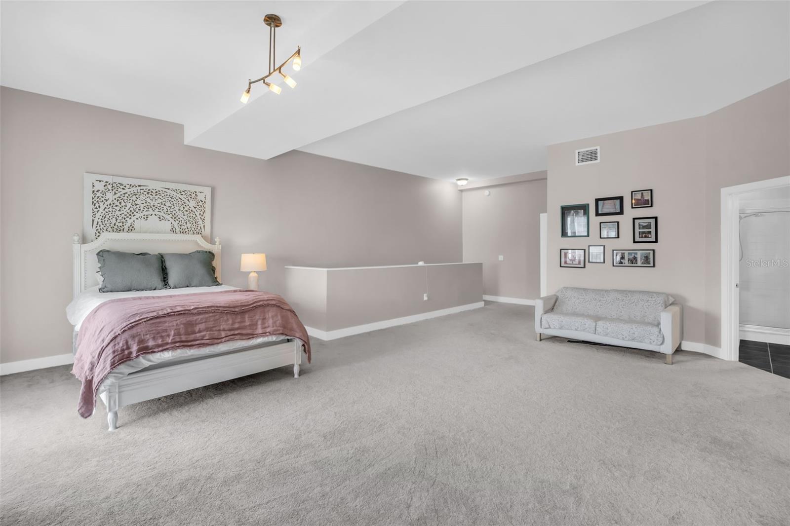 Image 24 of 49 For 1010 Central Avenue 417