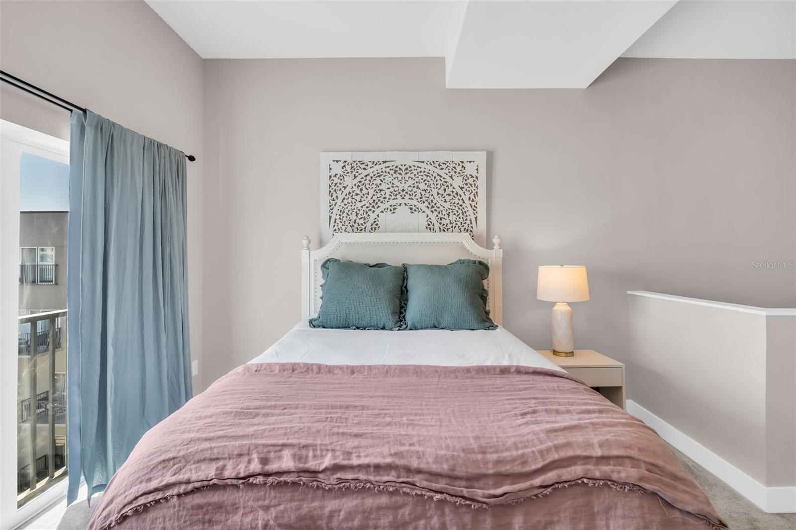 Image 26 of 49 For 1010 Central Avenue 417