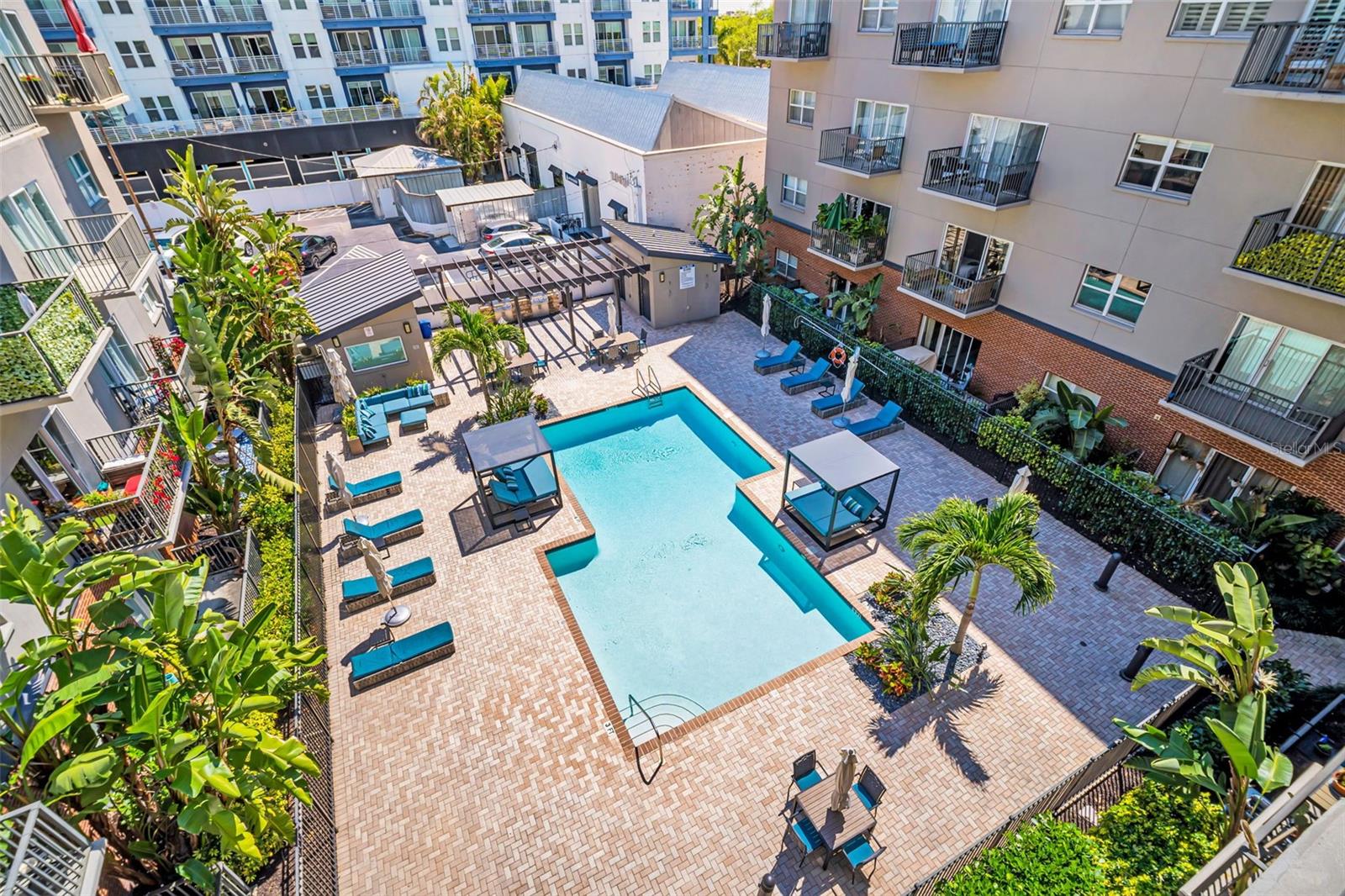 Image 36 of 49 For 1010 Central Avenue 417