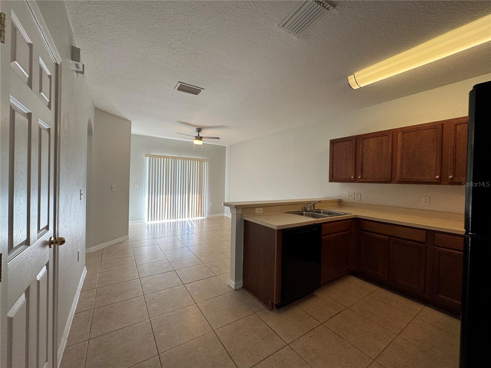 Image 10 of 31 For 1561 Blue Magnolia Road