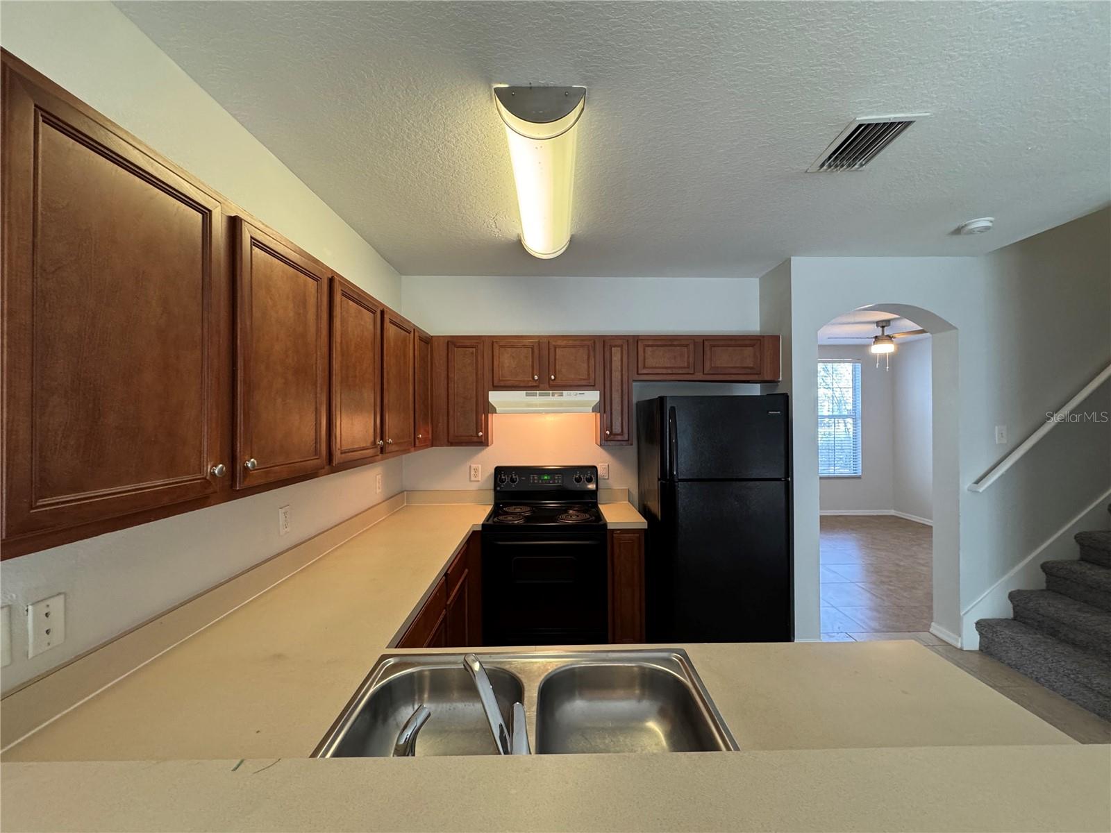 Image 13 of 31 For 1561 Blue Magnolia Road