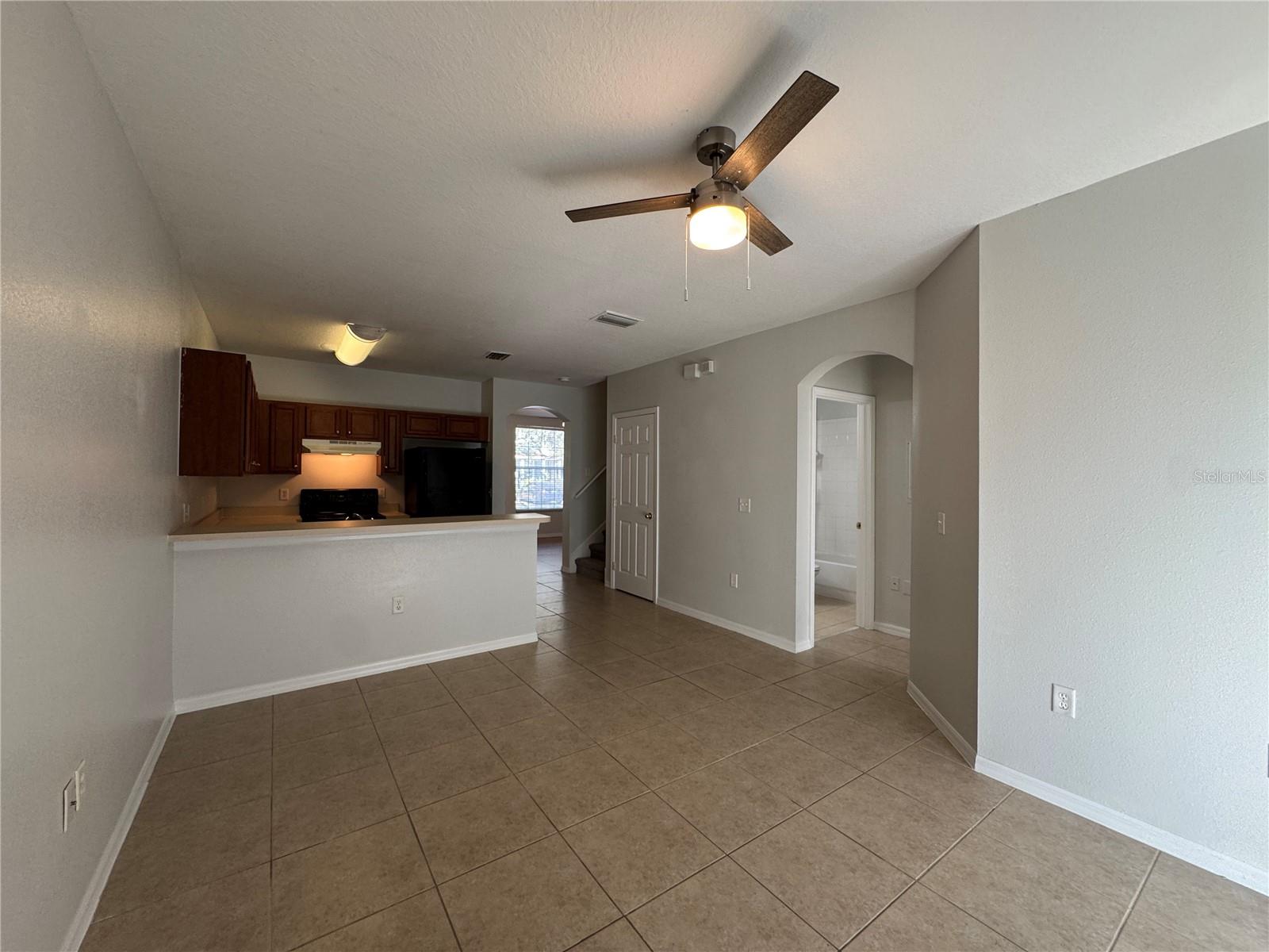 Image 15 of 31 For 1561 Blue Magnolia Road