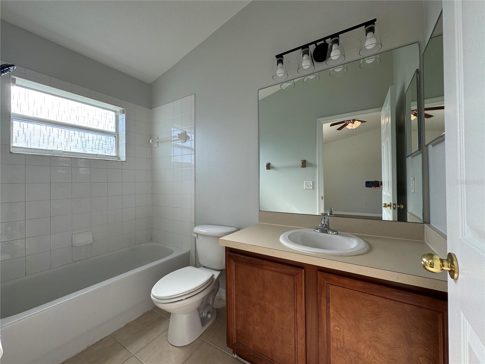 Image 23 of 31 For 1561 Blue Magnolia Road