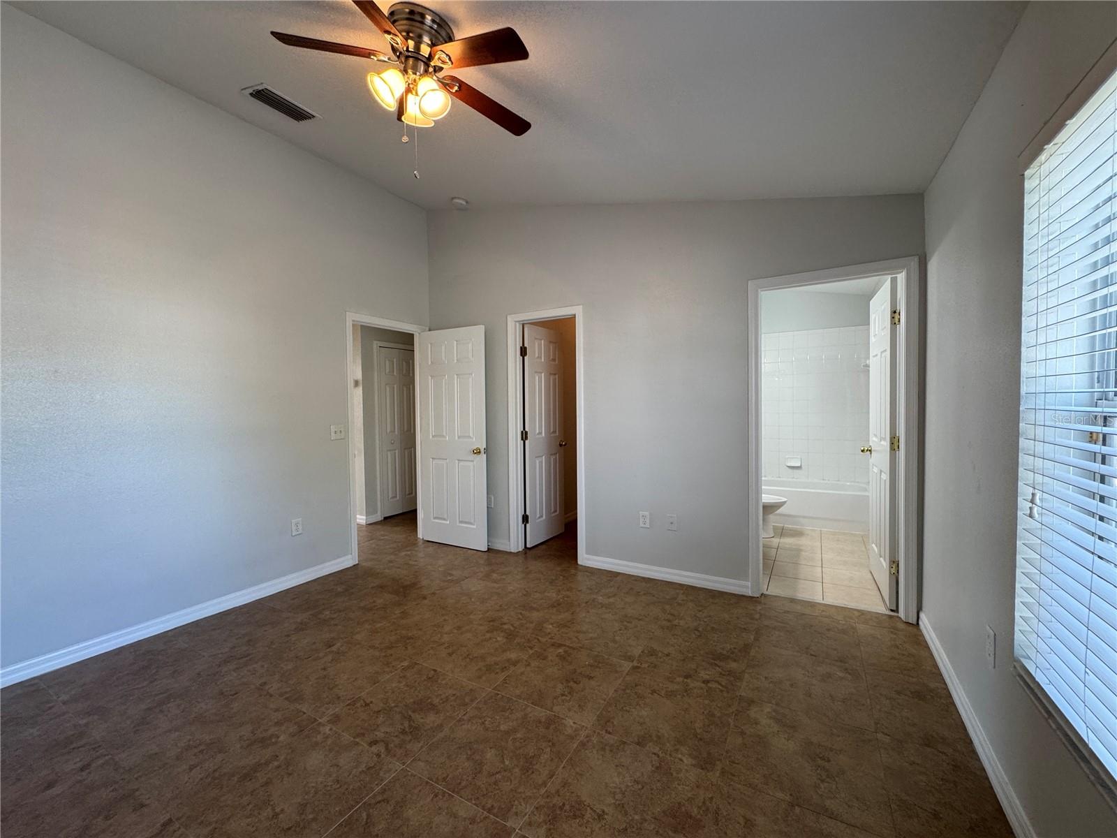 Image 28 of 31 For 1561 Blue Magnolia Road