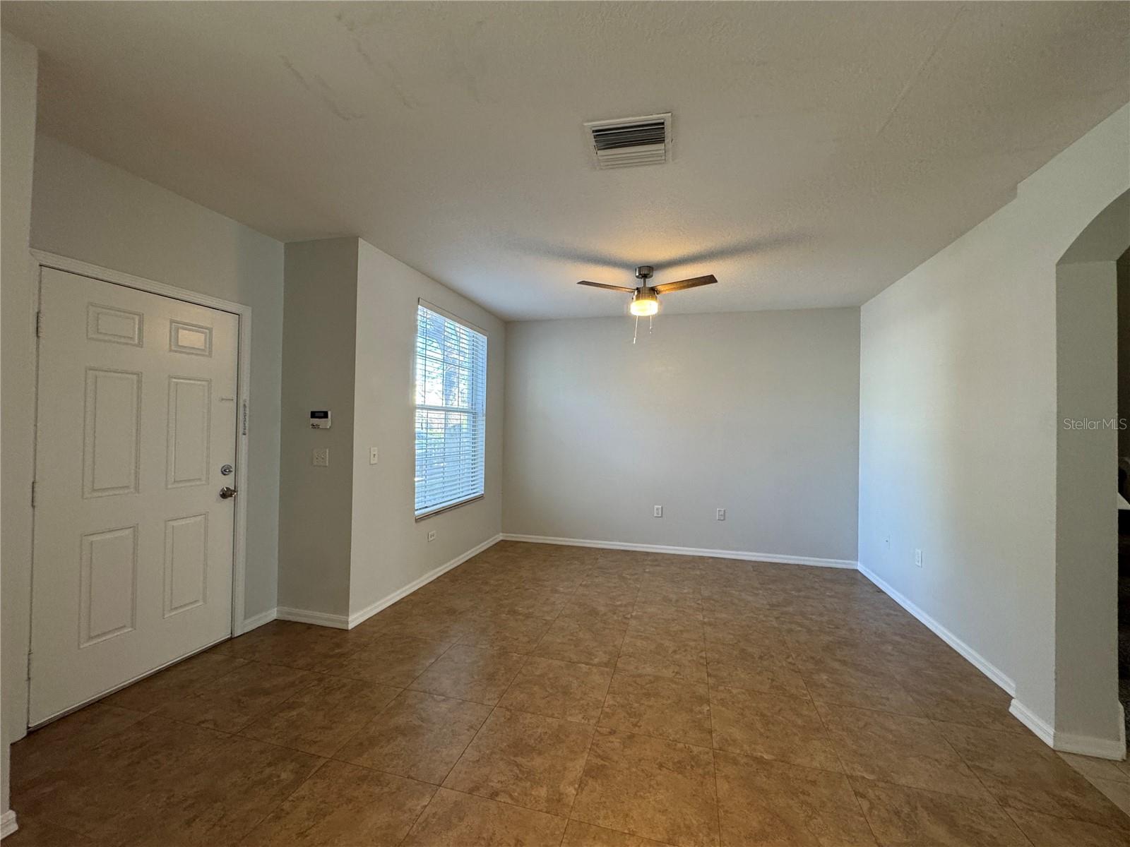 Image 6 of 31 For 1561 Blue Magnolia Road