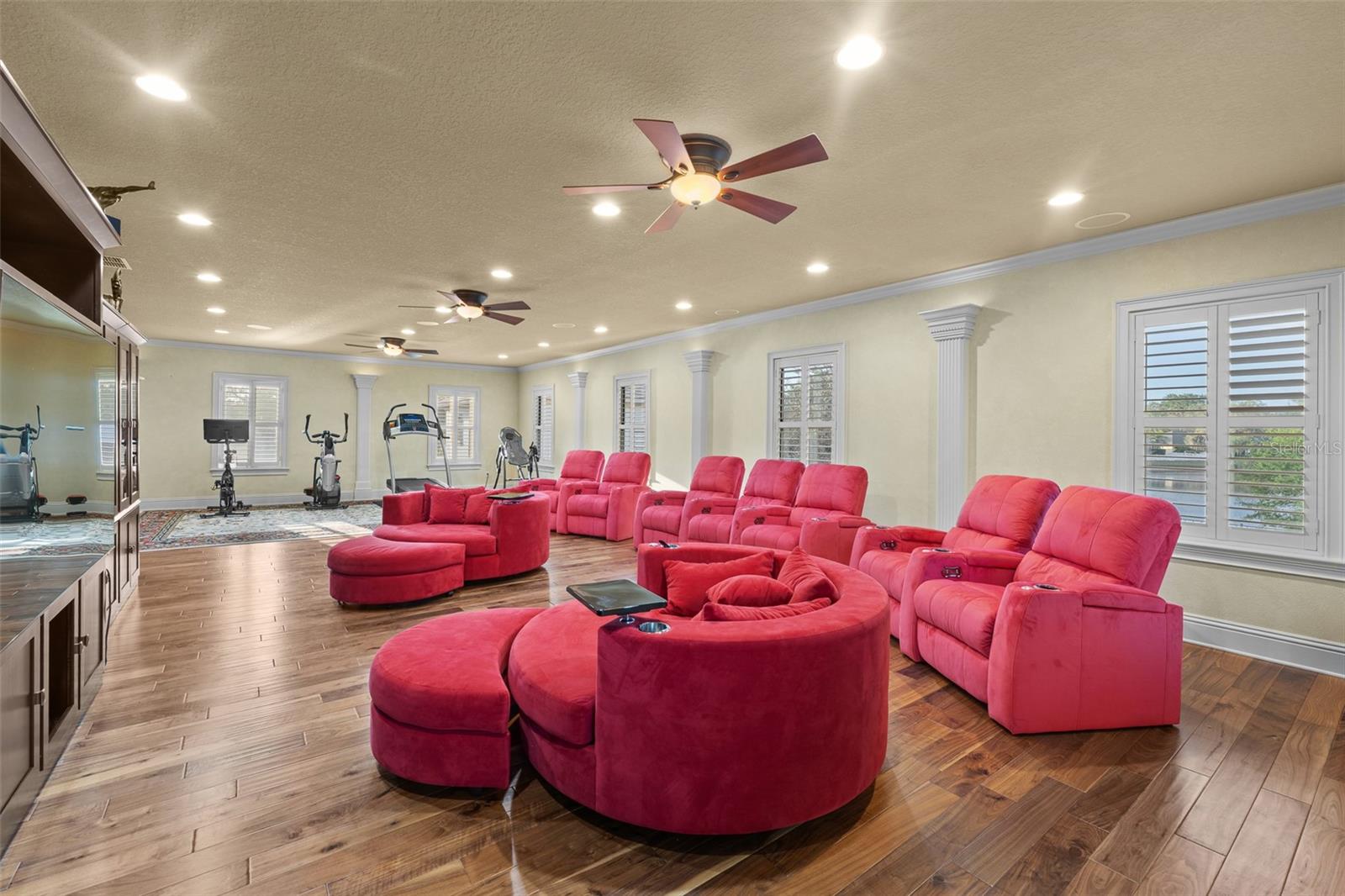 Image 23 of 50 For 3409 Carpel Street