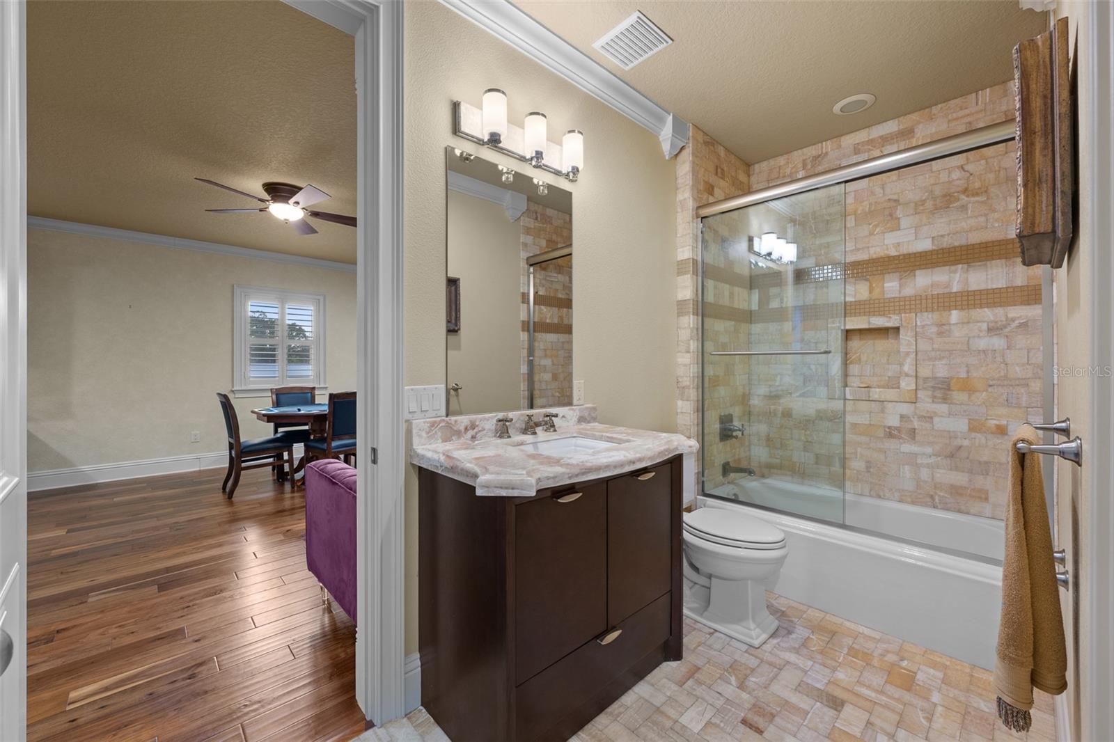 Image 28 of 50 For 3409 Carpel Street