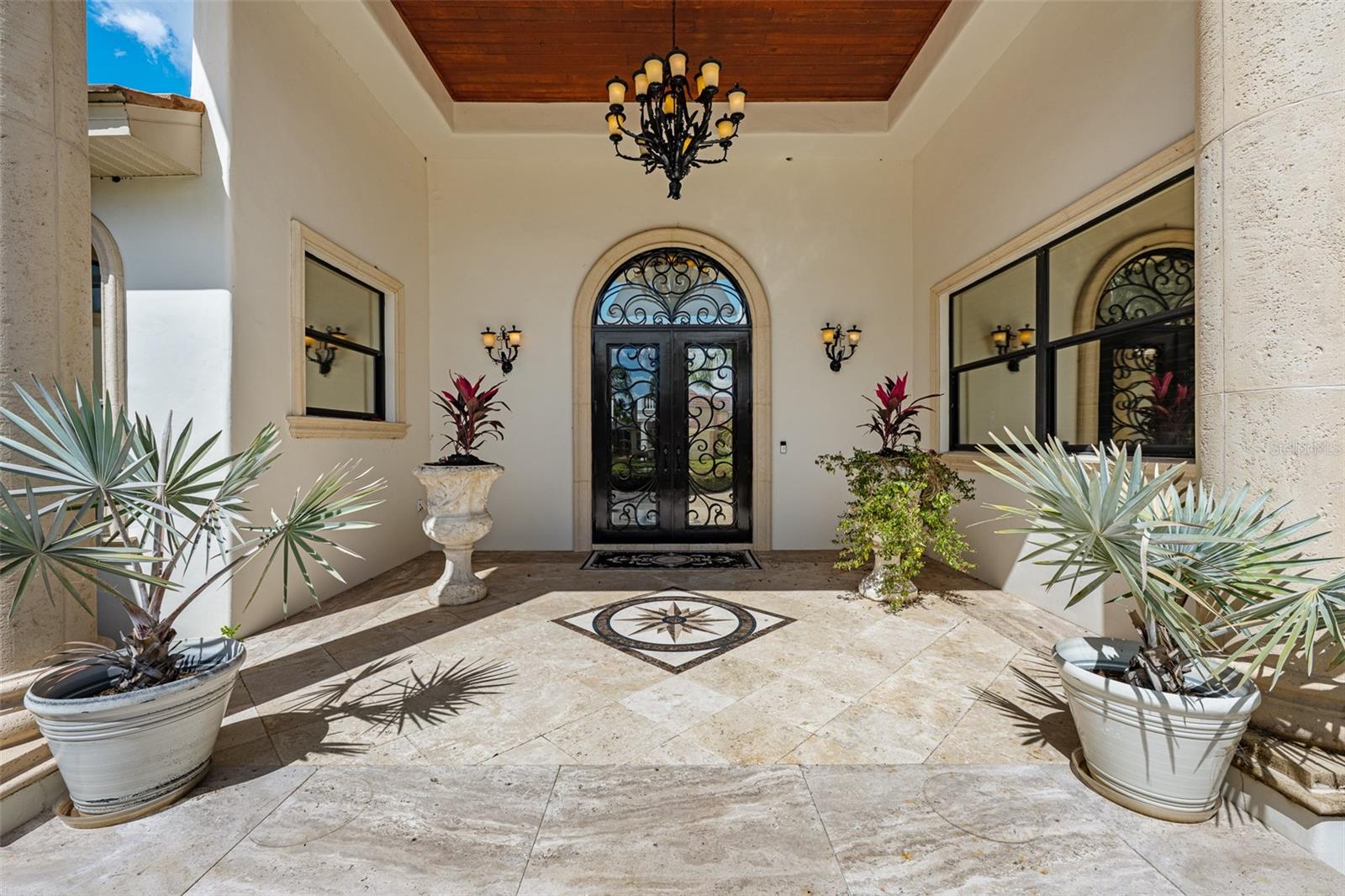 Image 4 of 50 For 3409 Carpel Street