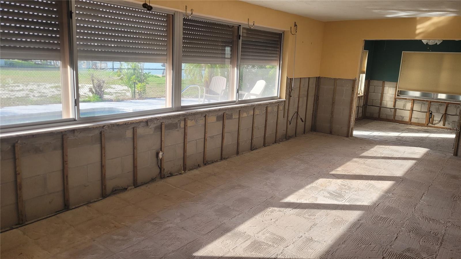 Image 6 of 11 For 660 64th Avenue