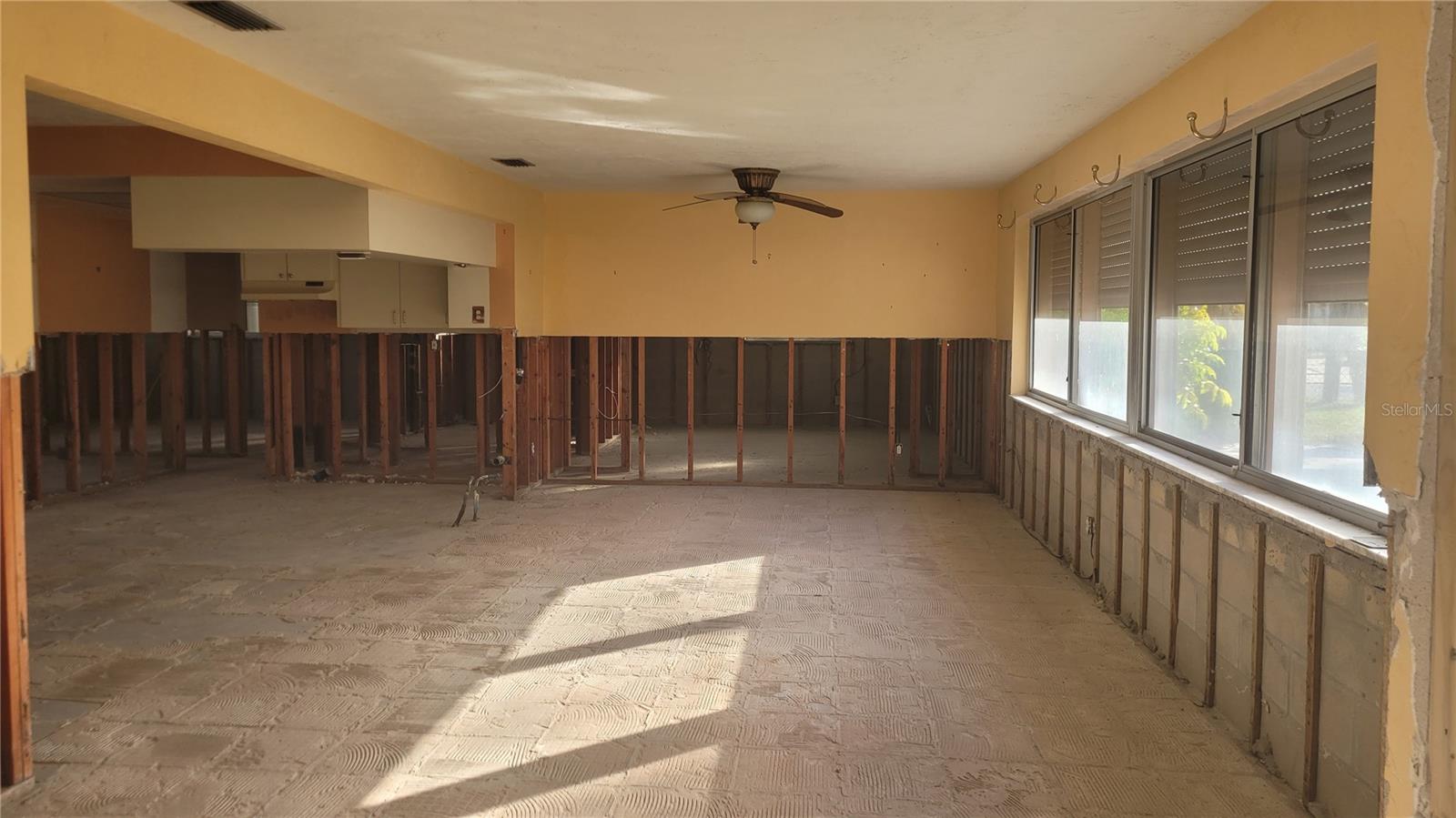 Image 7 of 11 For 660 64th Avenue