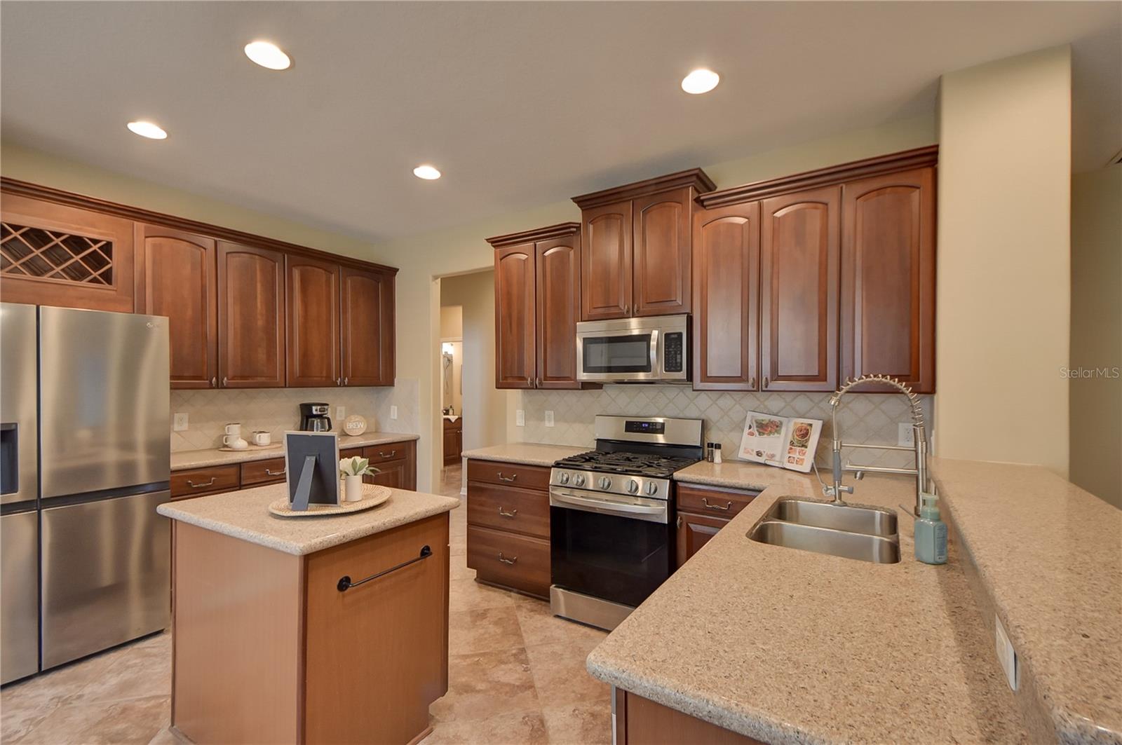 Image 25 of 60 For 16001 Loneoak View Drive