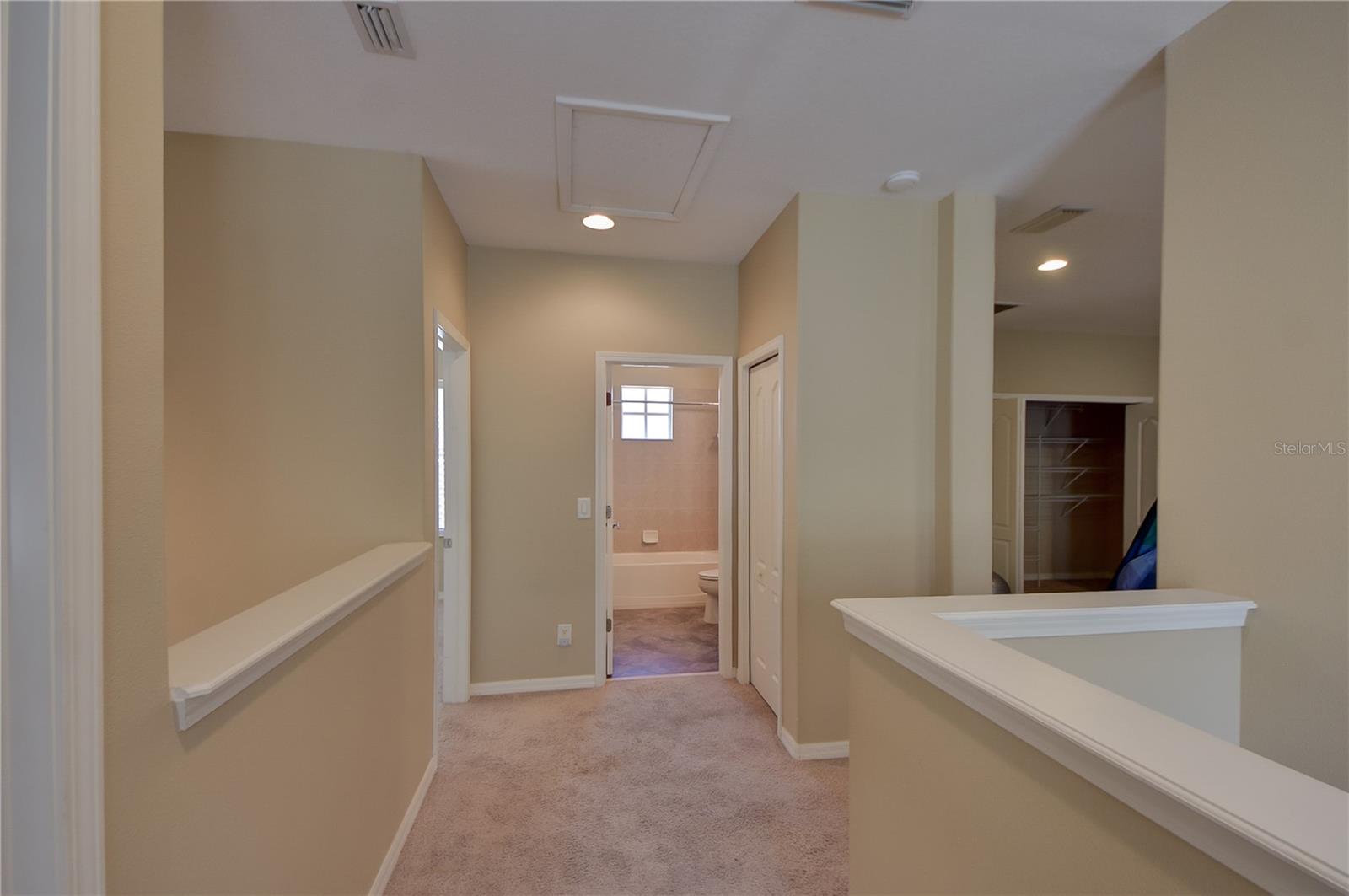 Image 37 of 60 For 16001 Loneoak View Drive