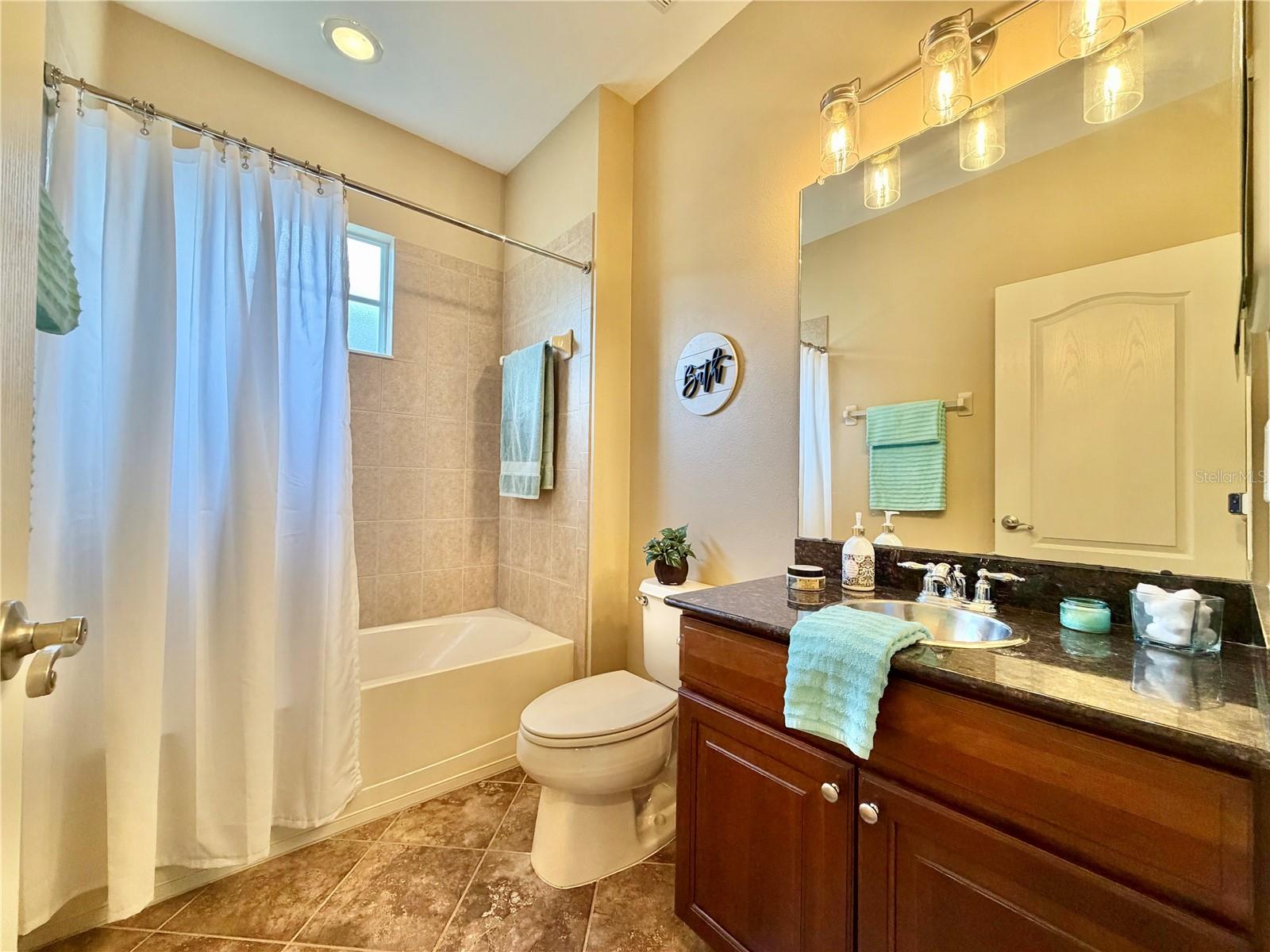 Image 47 of 60 For 16001 Loneoak View Drive