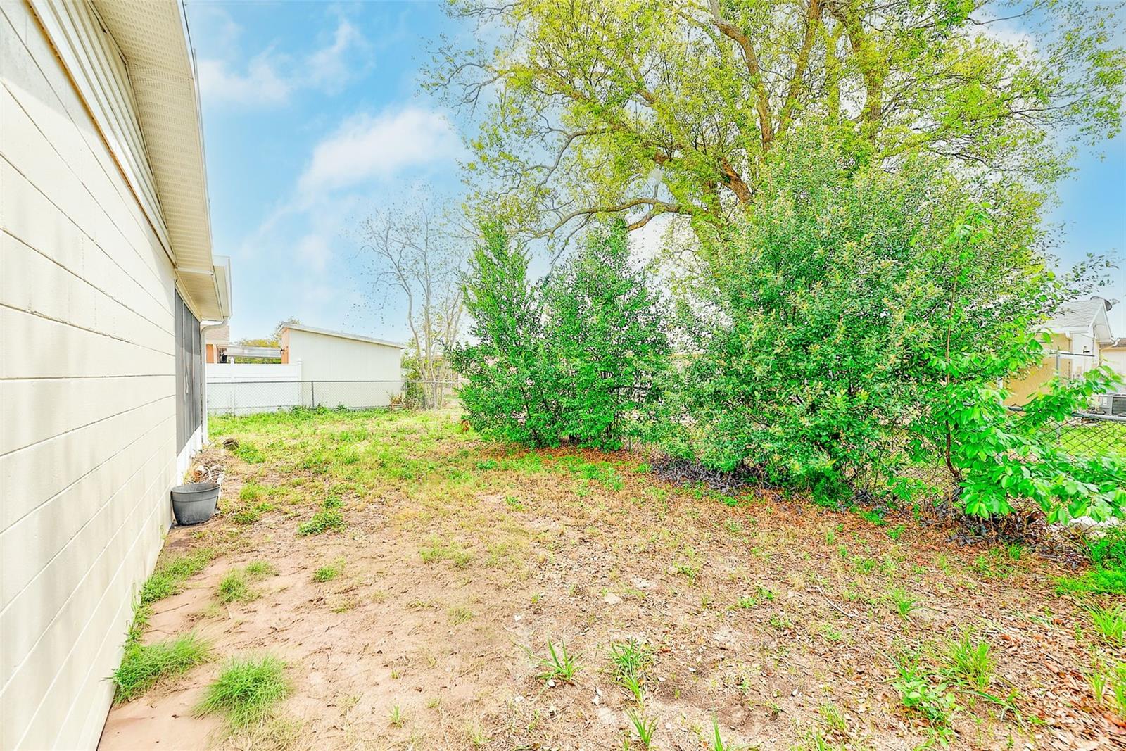 Image 31 of 43 For 8206 Dedham Drive