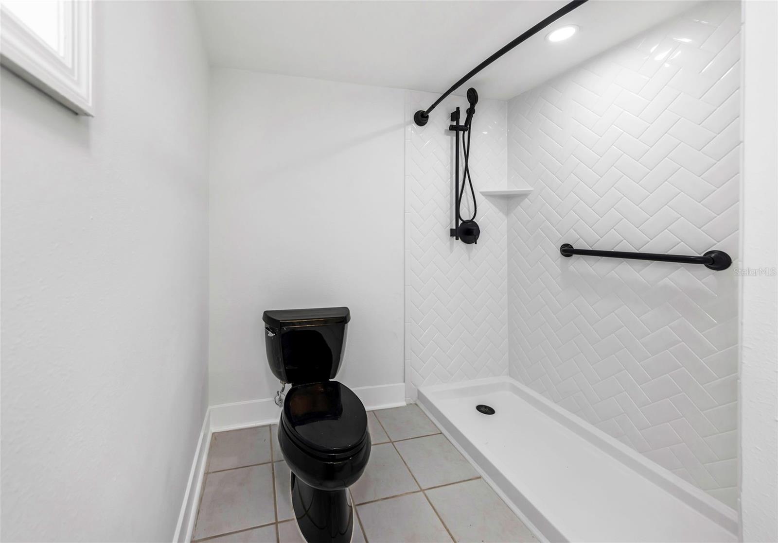 Image 13 of 43 For 360 57th Street N