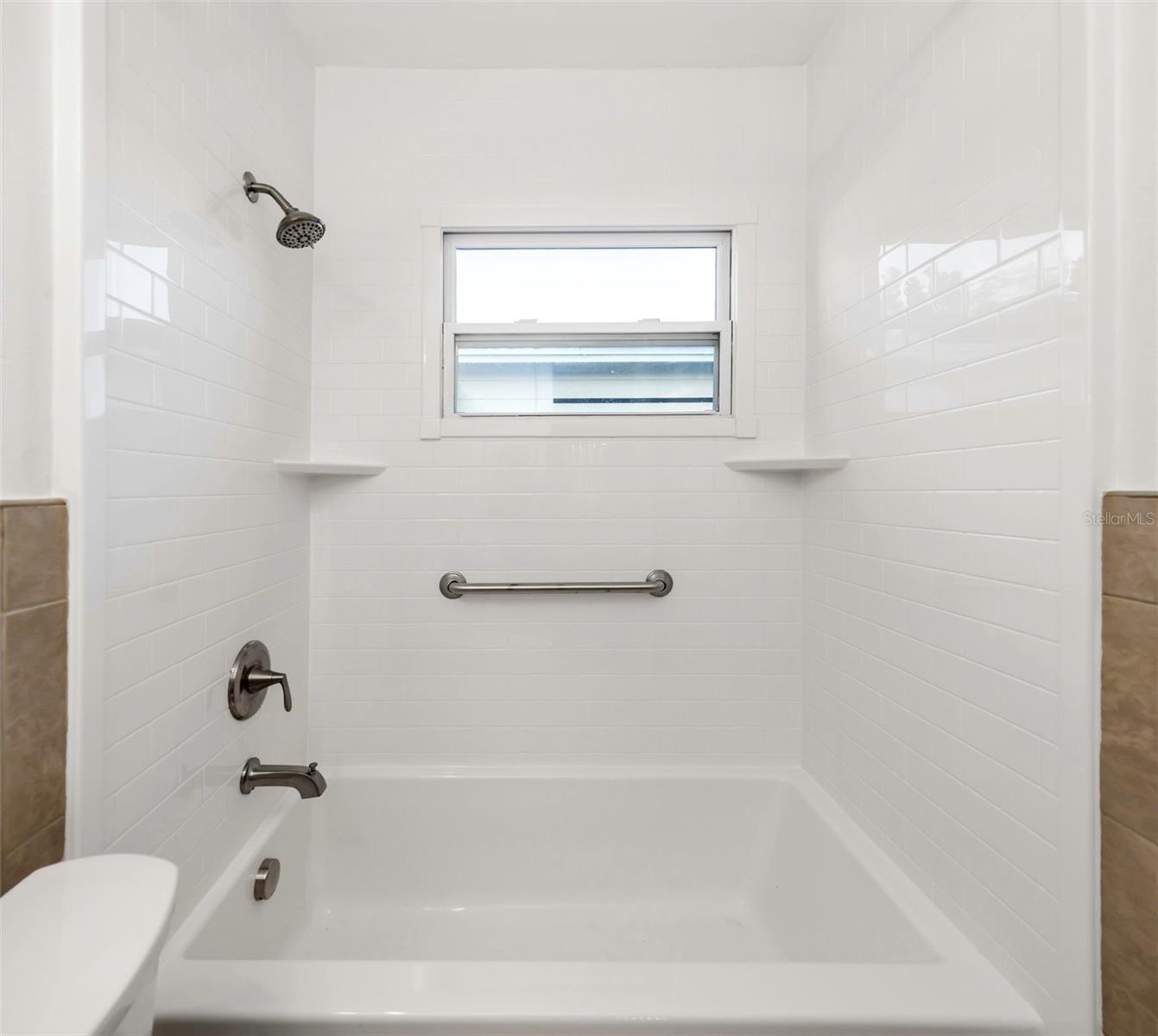 Image 26 of 43 For 360 57th Street N