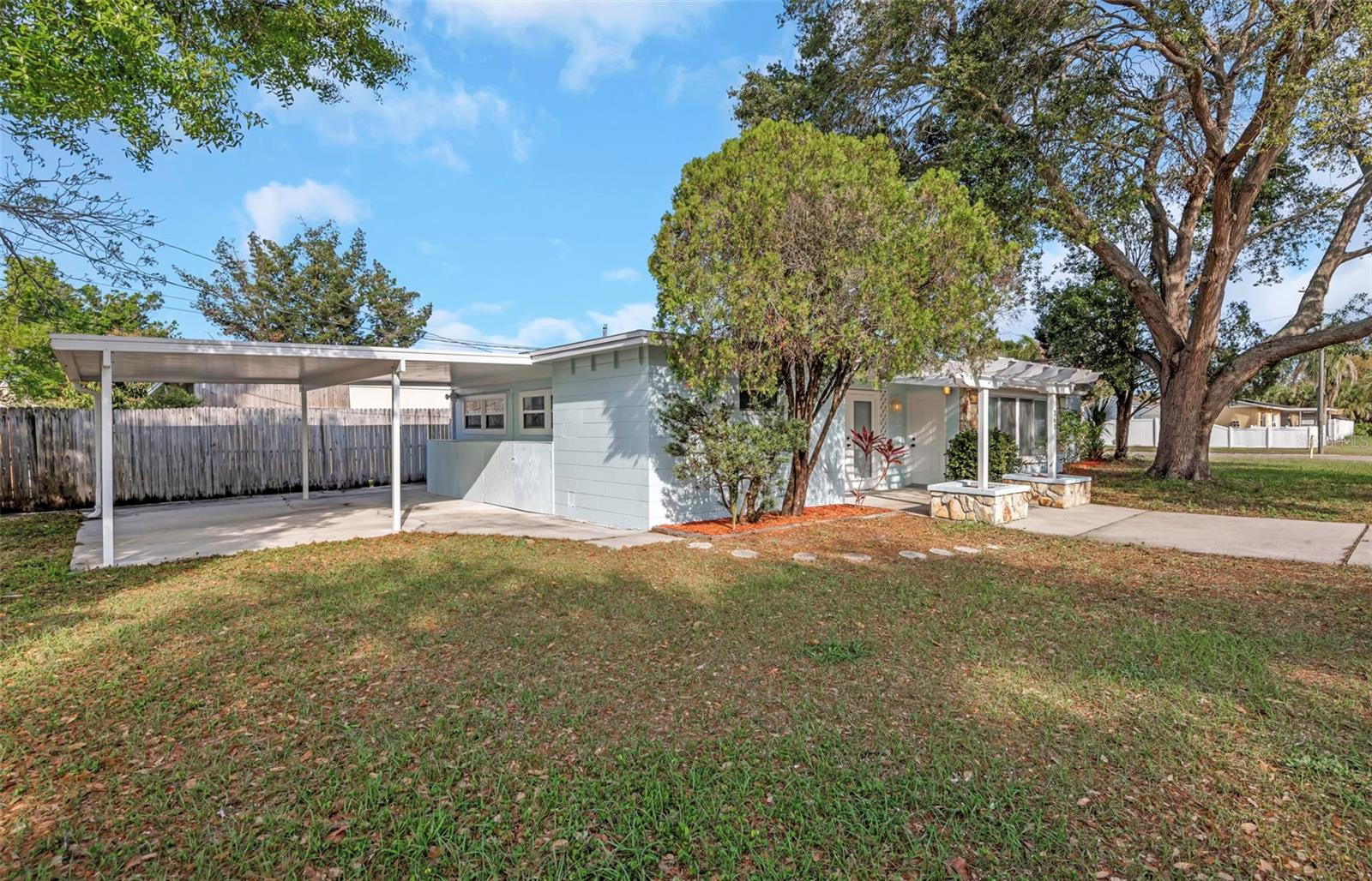 Image 30 of 43 For 360 57th Street N