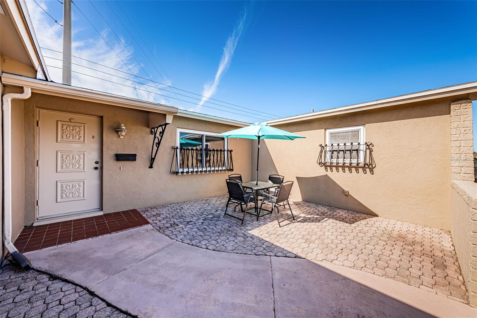 Image 3 of 30 For 4106 53rd Avenue S