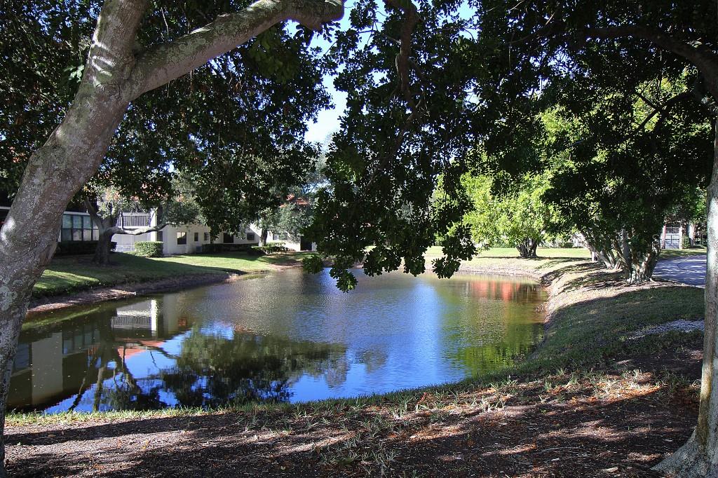 Image 40 of 49 For 704 Hammock Pine Boulevard 704