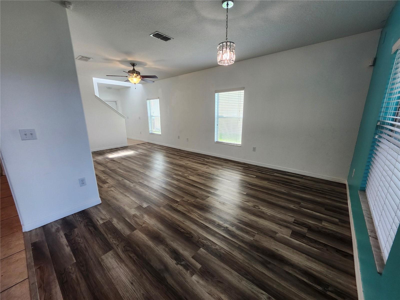 Image 10 of 31 For 949 Seminole Sky Drive