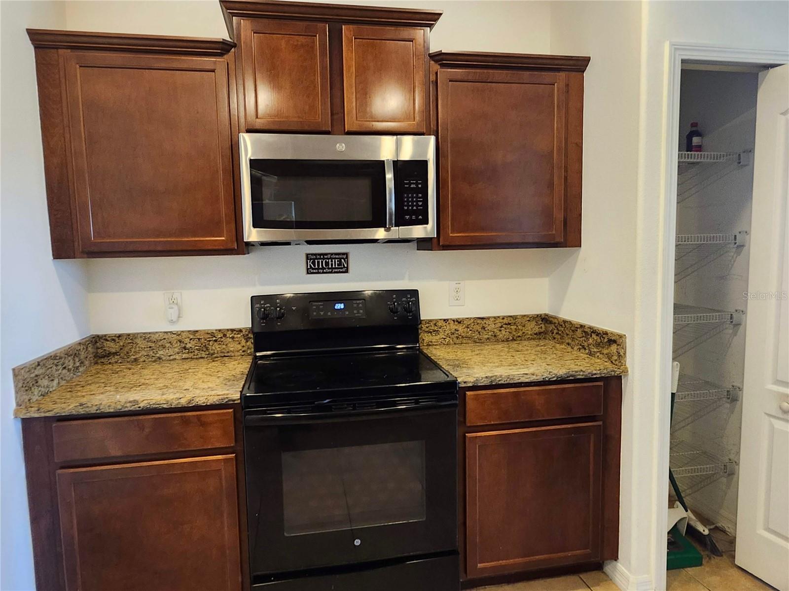 Image 13 of 31 For 949 Seminole Sky Drive