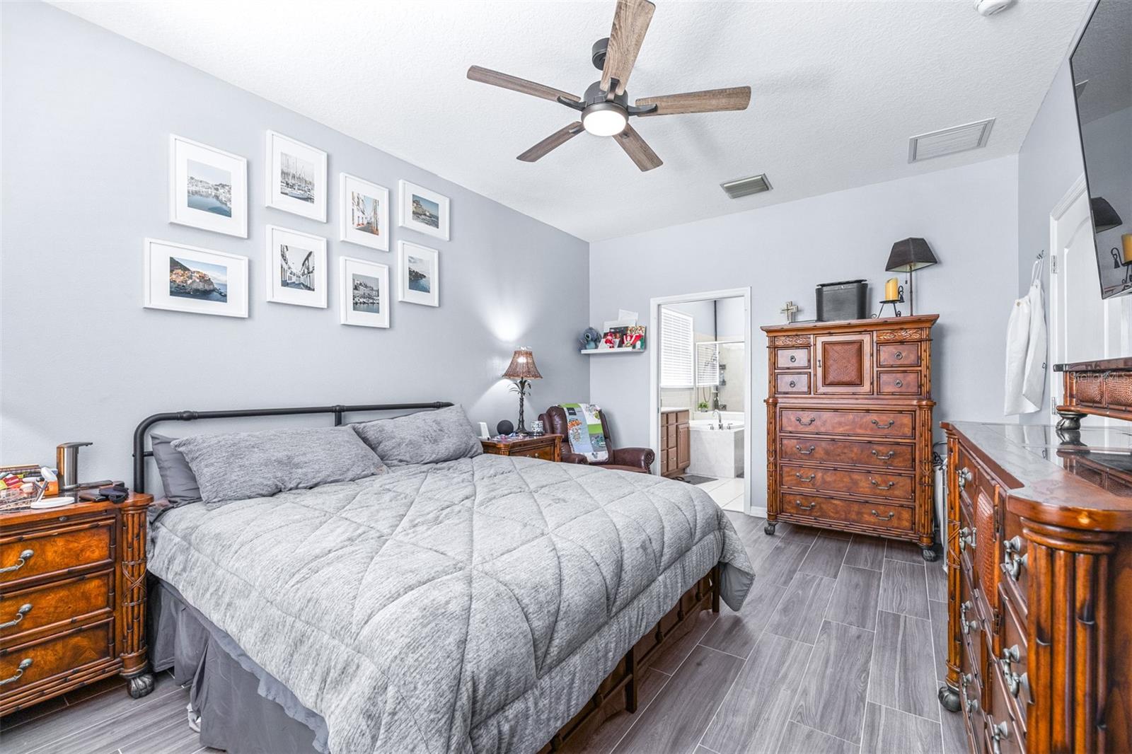 Image 25 of 70 For 16320 Bridgewalk Drive