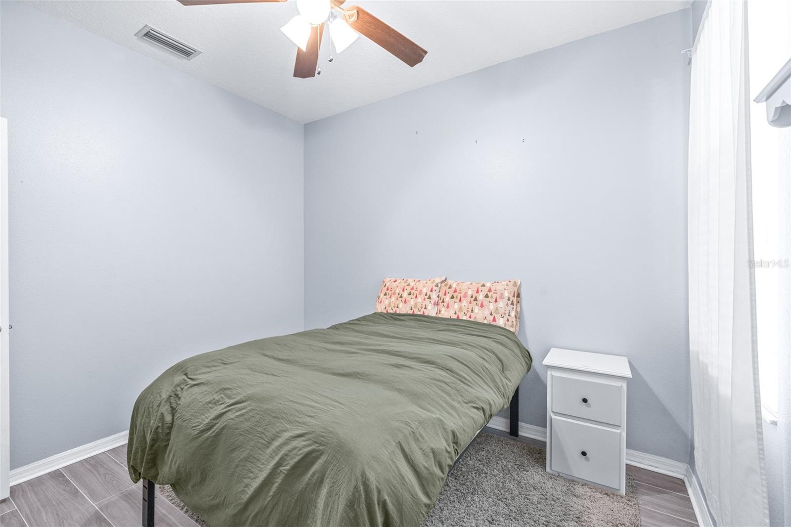 Image 33 of 70 For 16320 Bridgewalk Drive