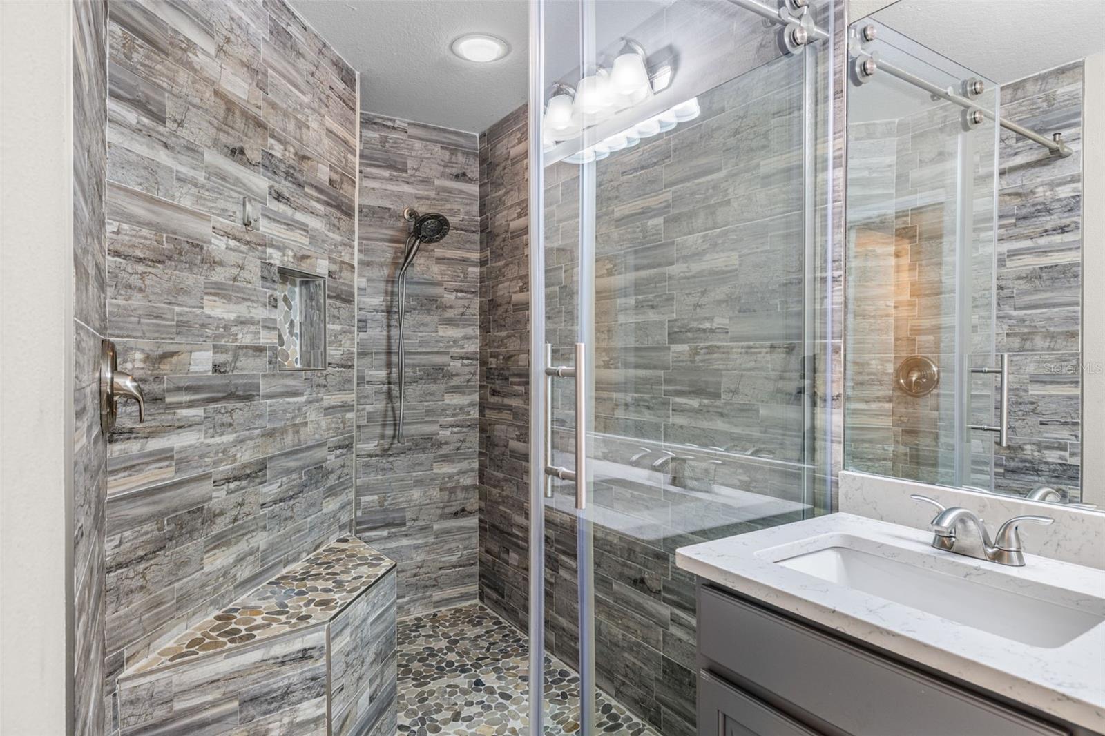 Image 19 of 36 For 11016 Blaine Top Place