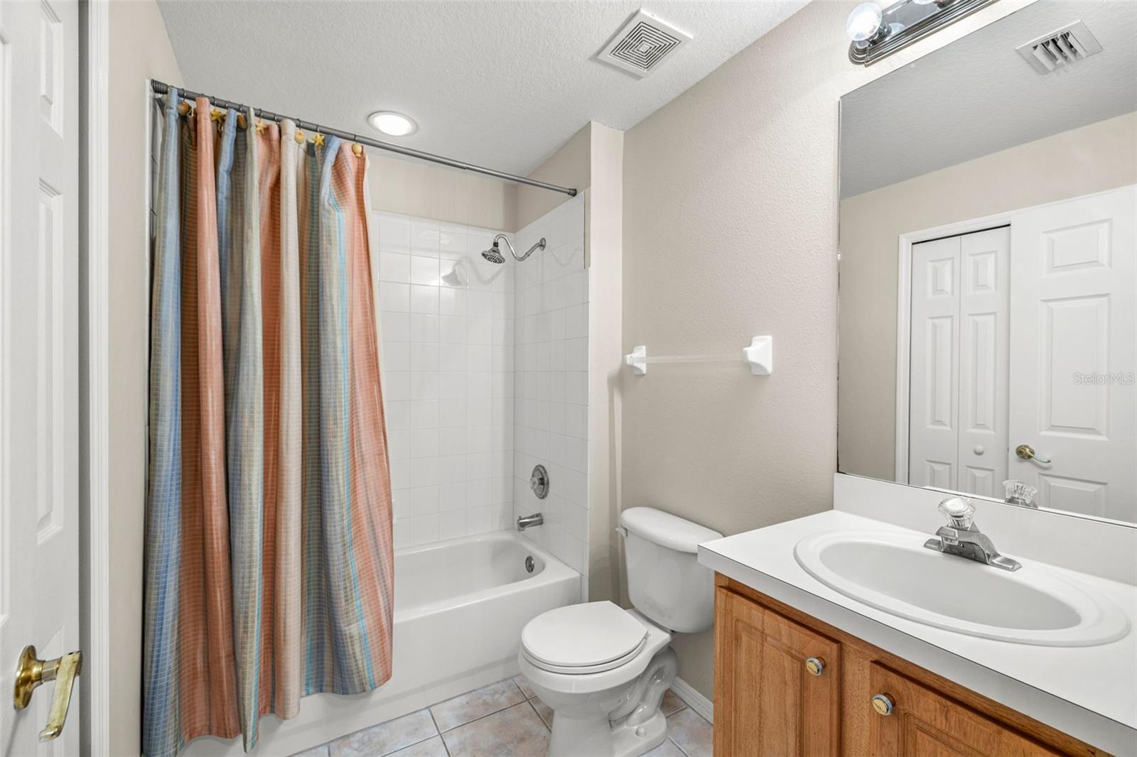 Image 22 of 36 For 11016 Blaine Top Place