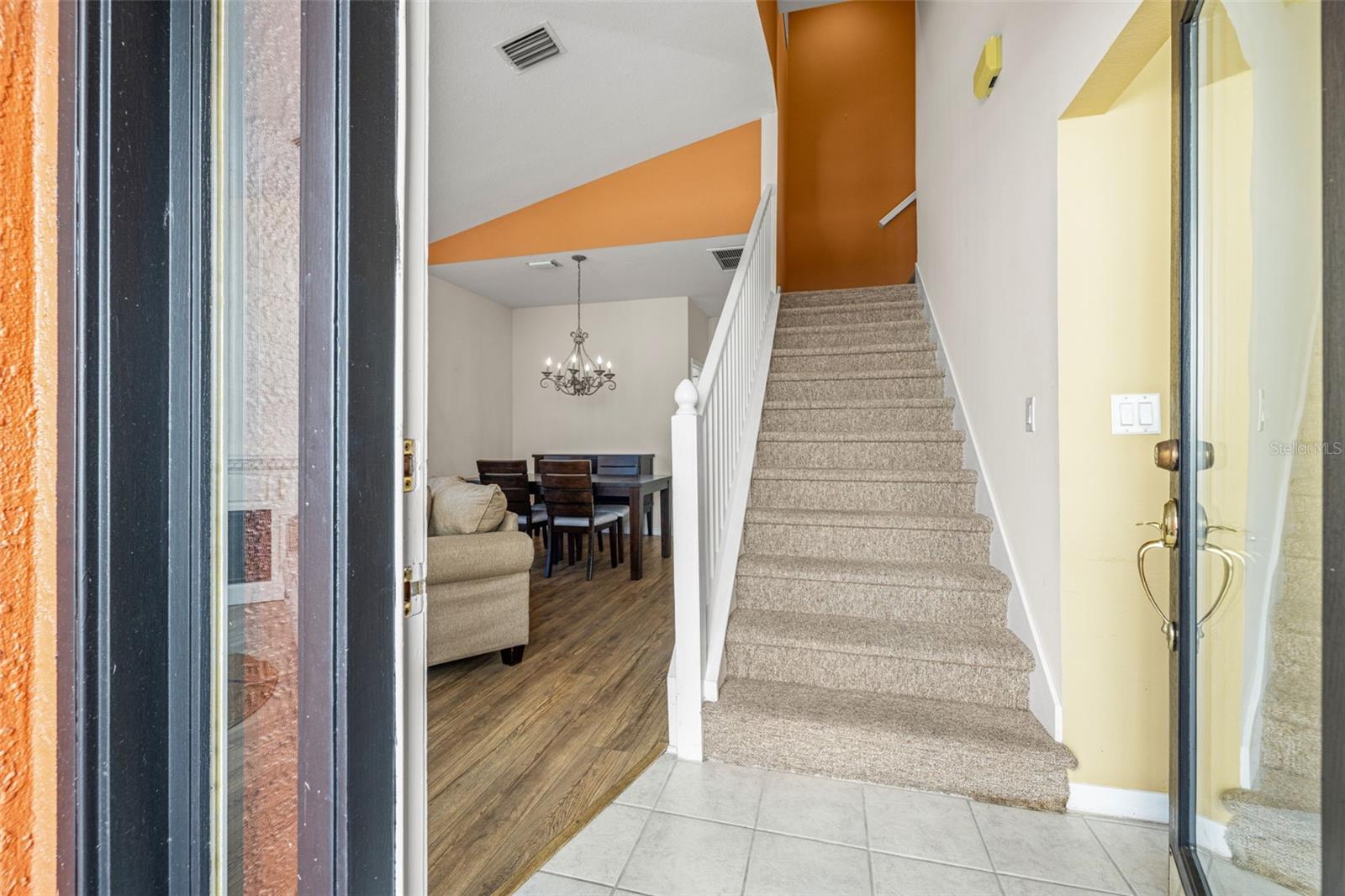 Image 4 of 36 For 11016 Blaine Top Place