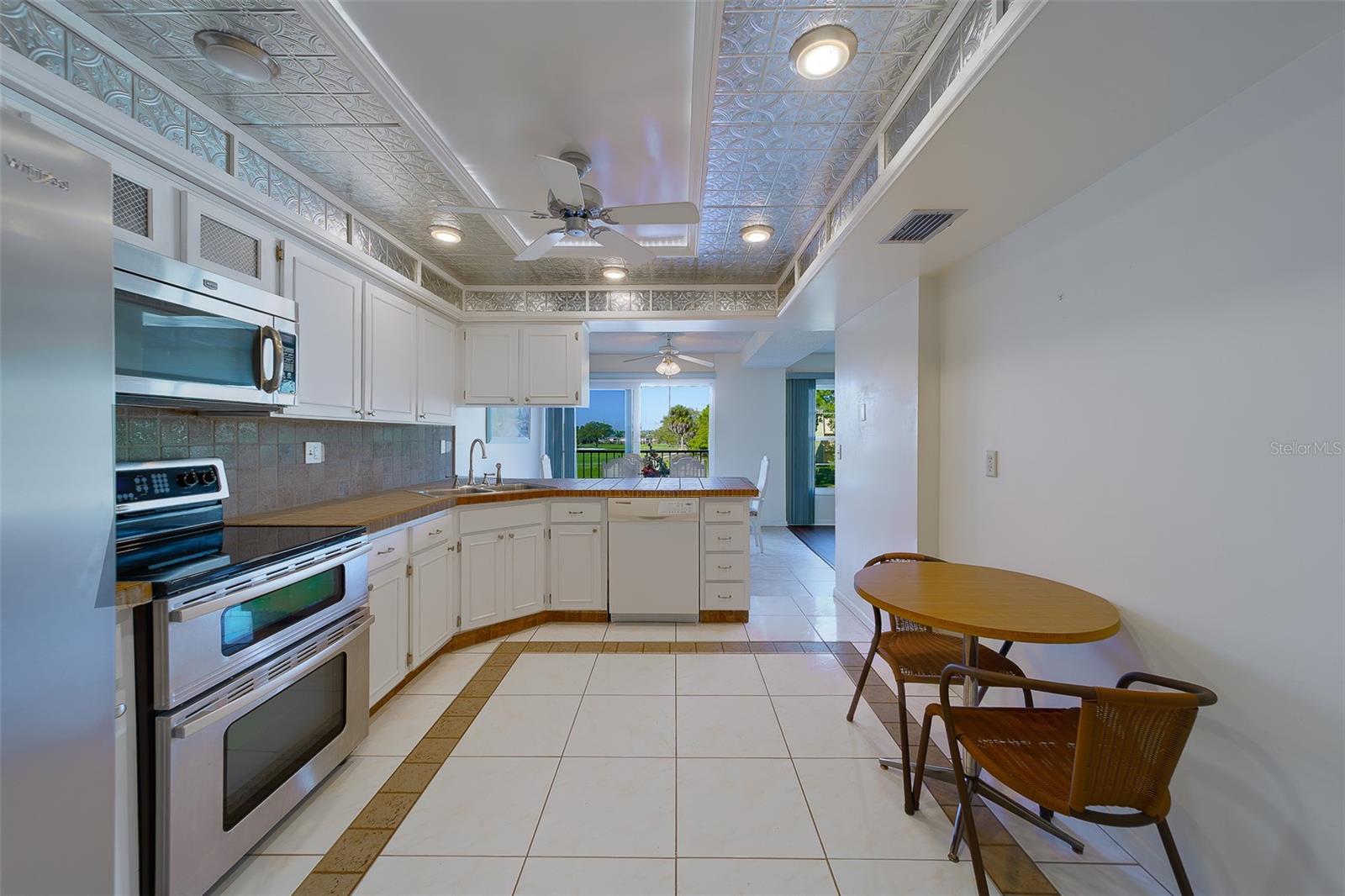 Image 12 of 47 For 225 Country Club Drive F1210