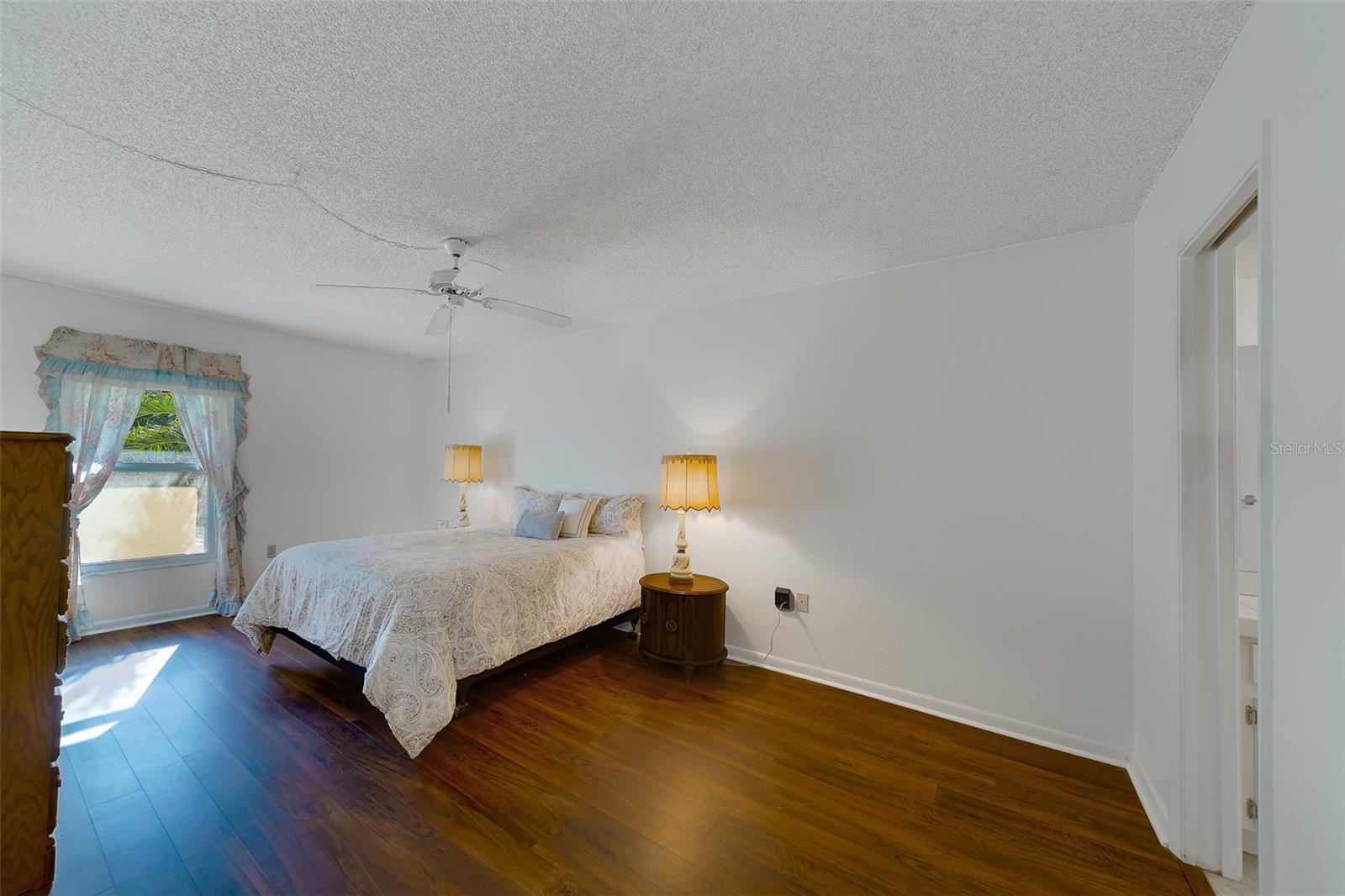 Image 20 of 47 For 225 Country Club Drive F1210