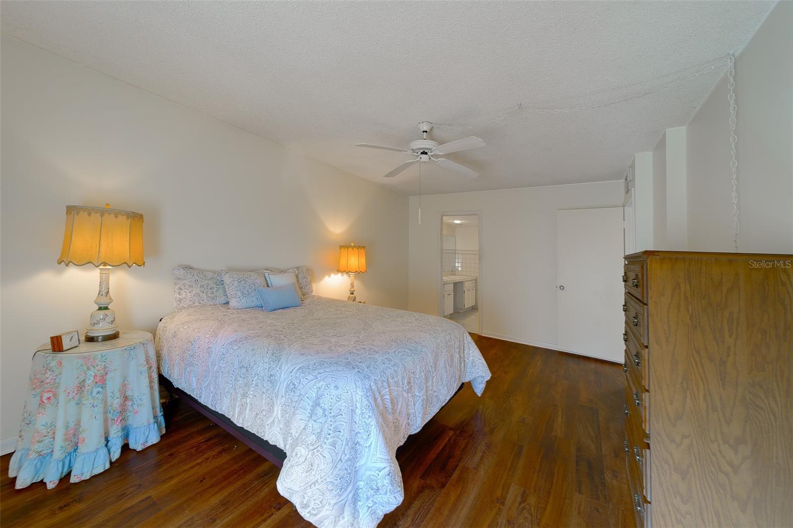 Image 21 of 47 For 225 Country Club Drive F1210