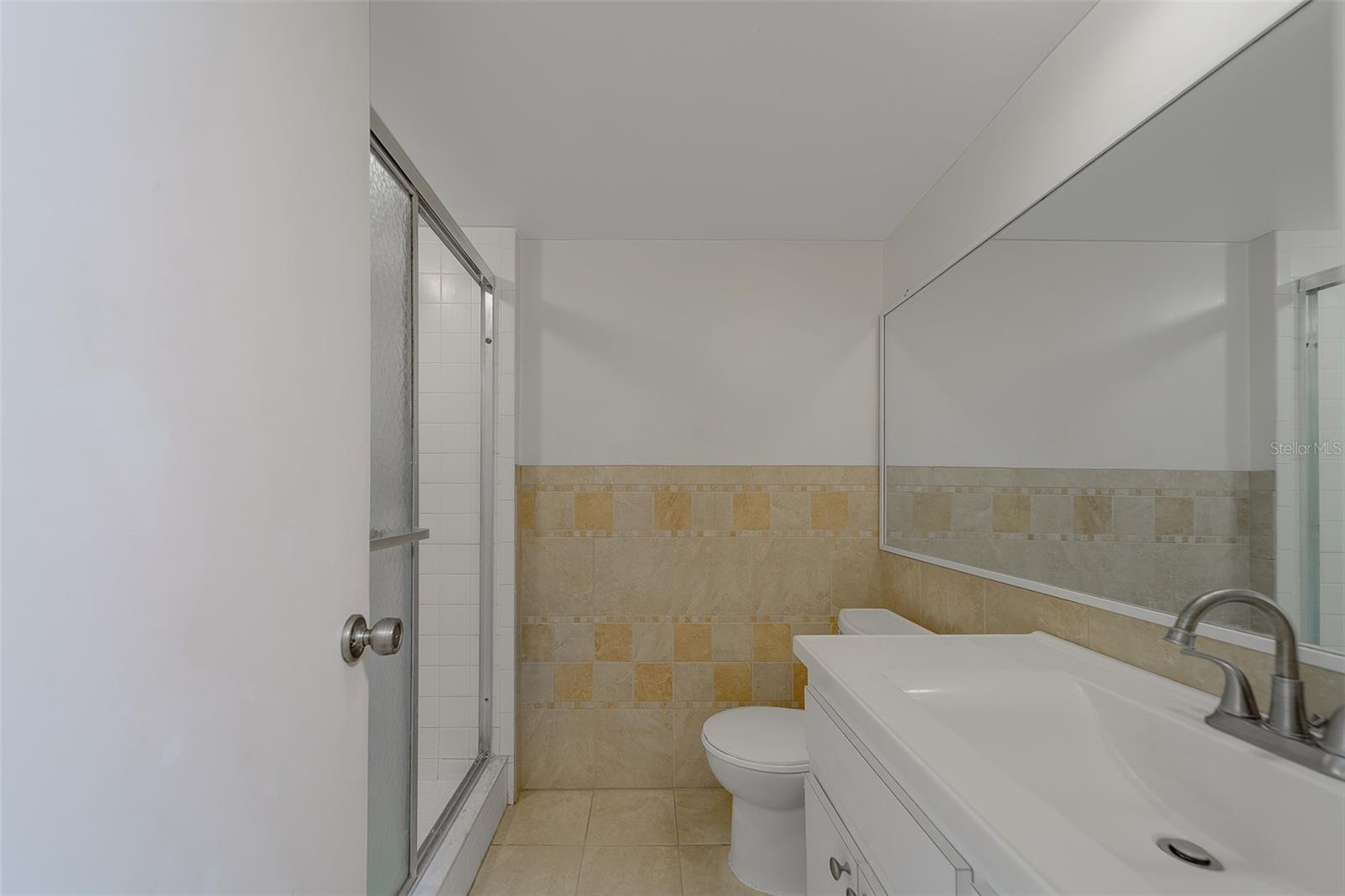 Image 30 of 47 For 225 Country Club Drive F1210