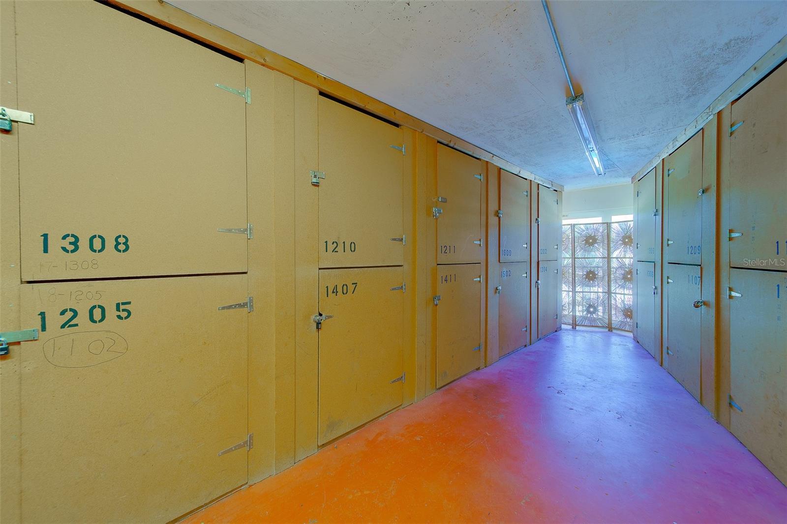 Image 37 of 47 For 225 Country Club Drive F1210