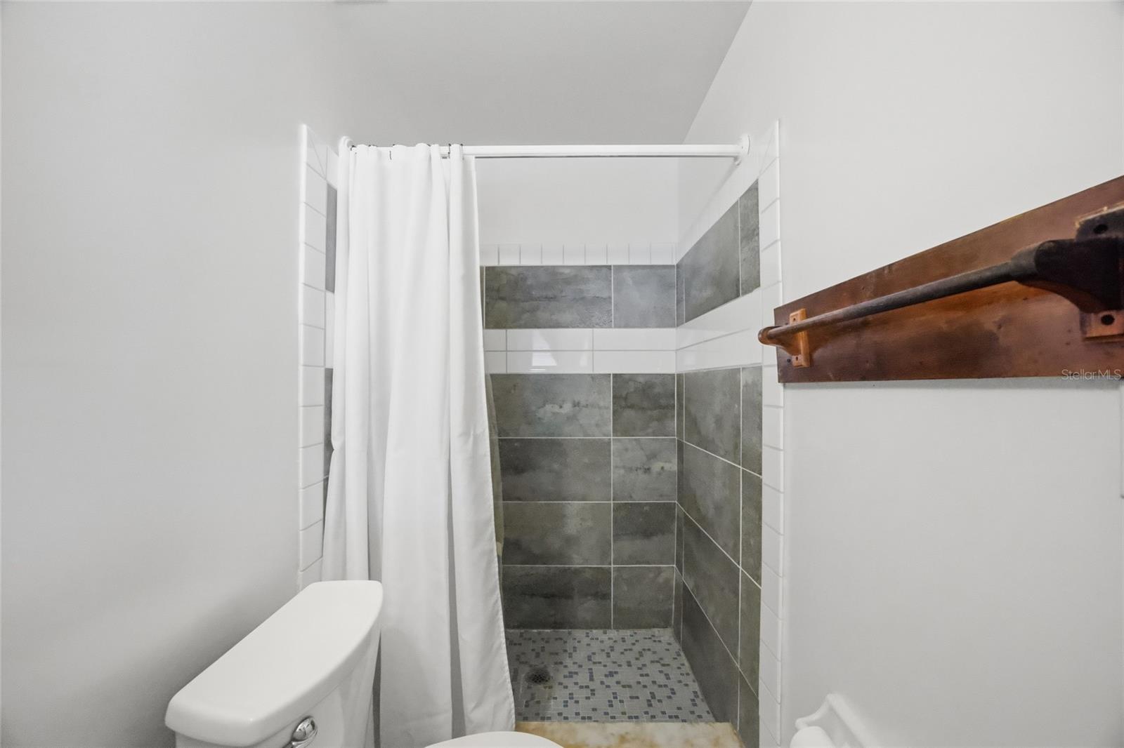 Image 14 of 32 For 14853 56th Street N