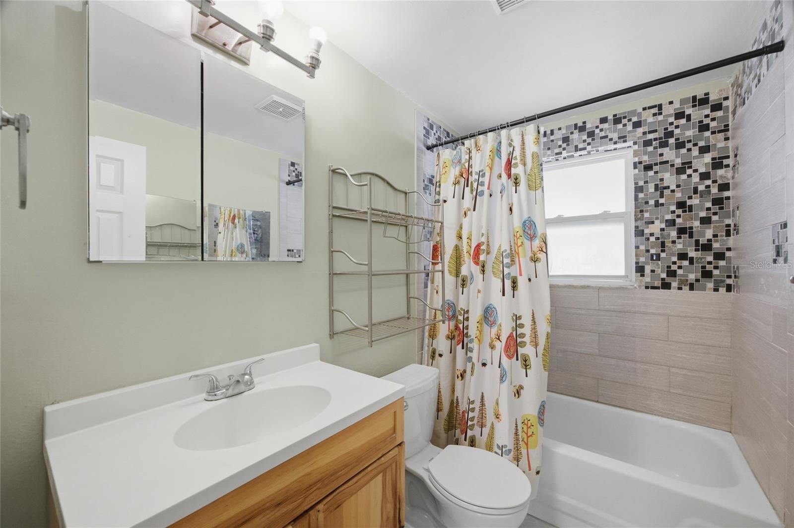 Image 21 of 32 For 14853 56th Street N