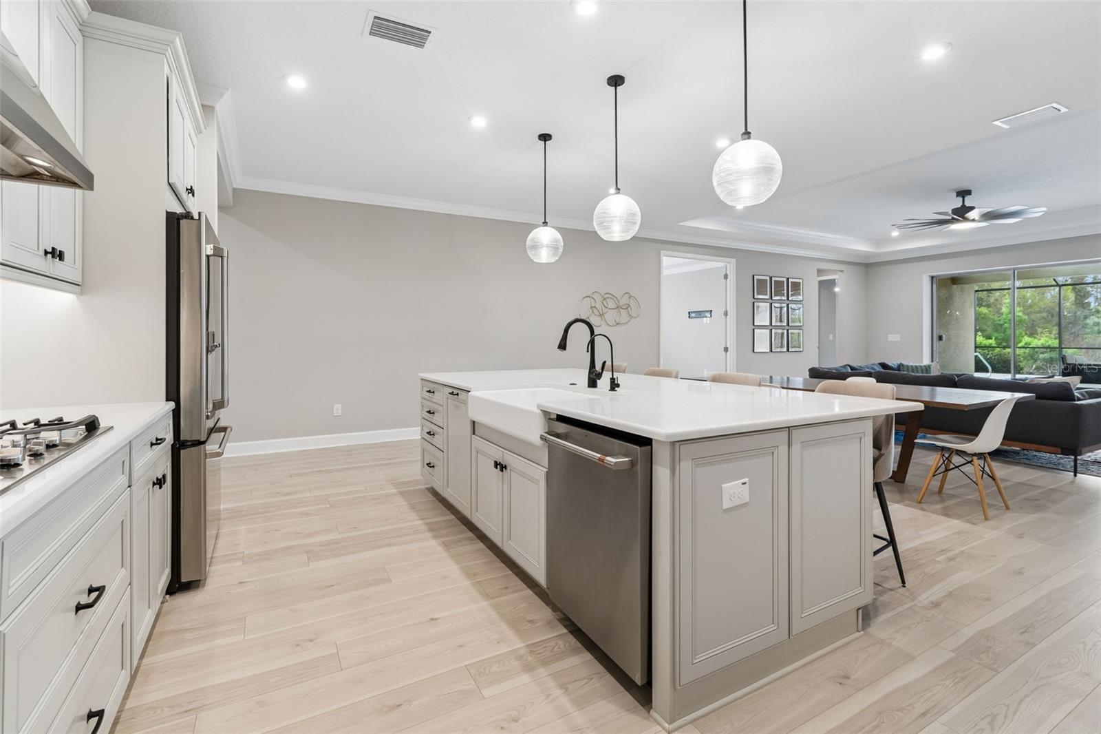 Image 13 of 76 For 2354 High Tides Way