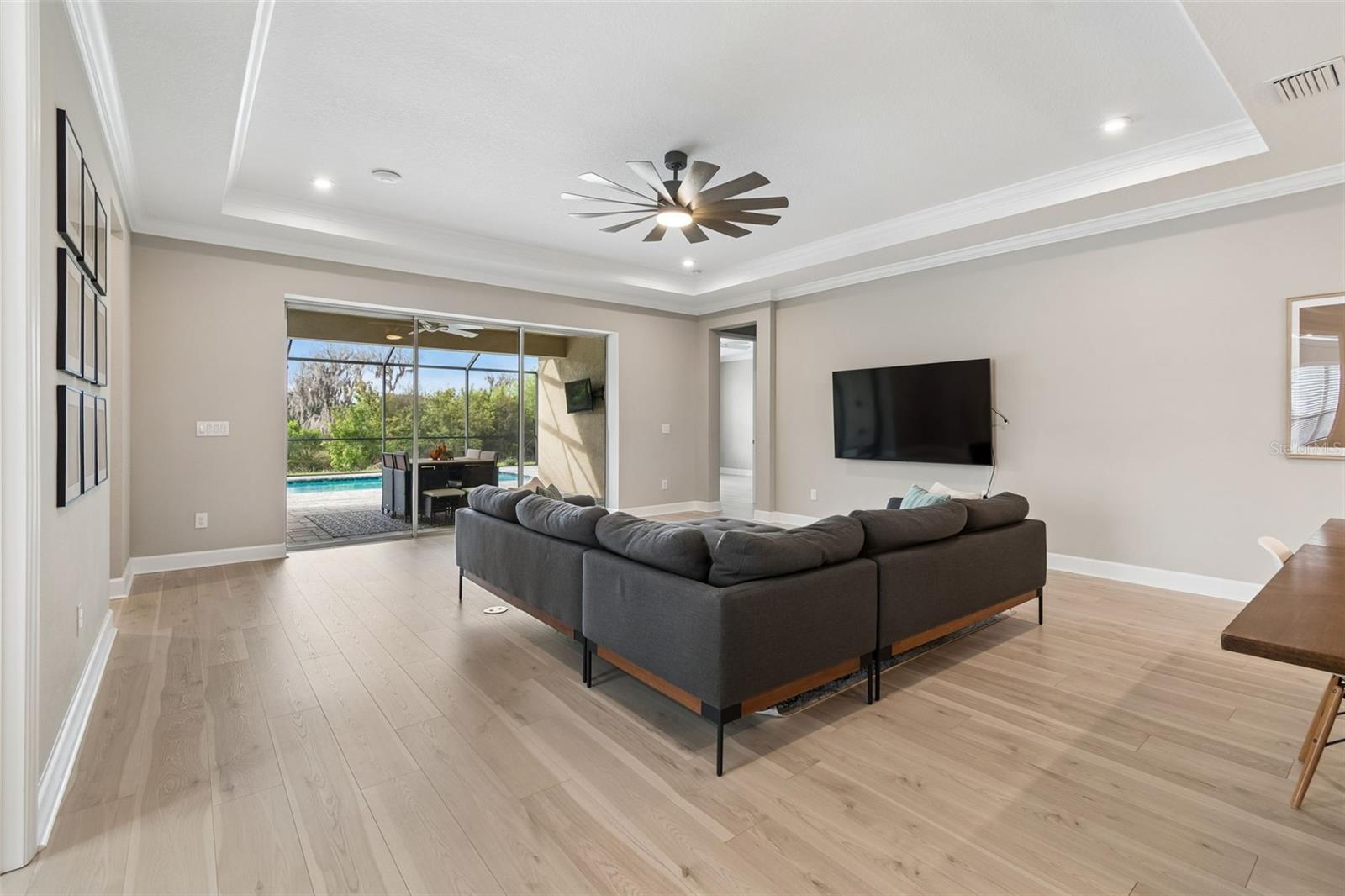 Image 16 of 76 For 2354 High Tides Way