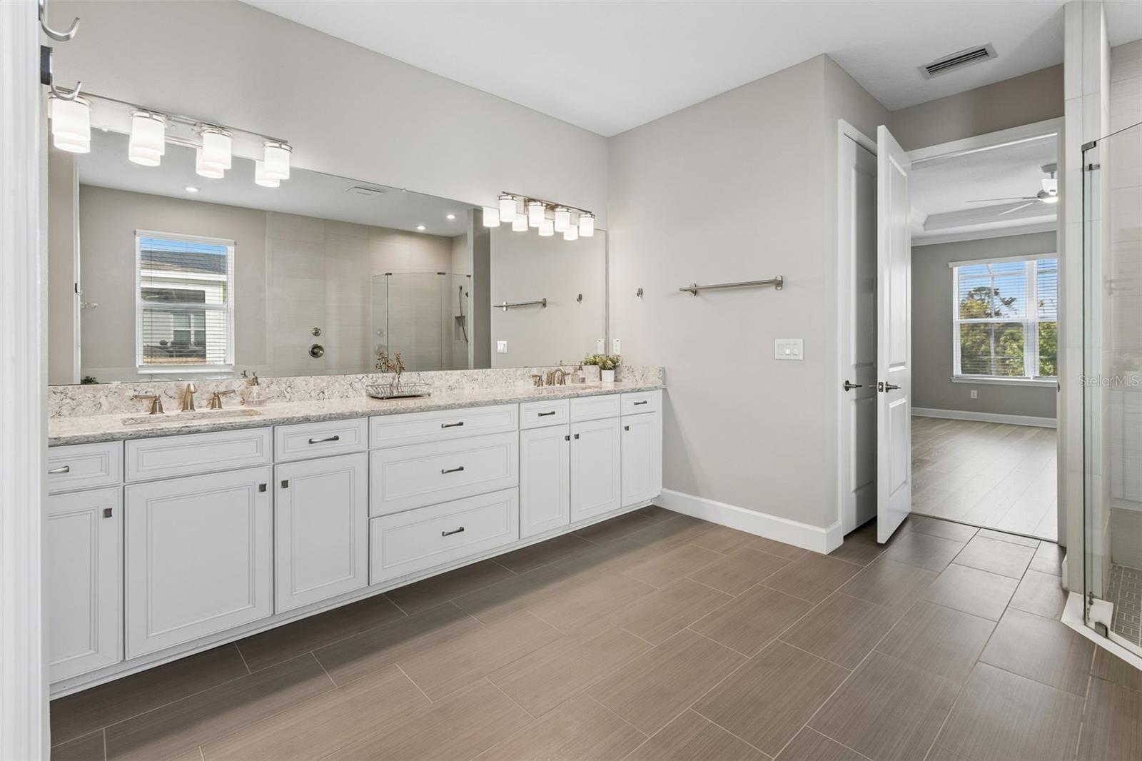 Image 24 of 76 For 2354 High Tides Way