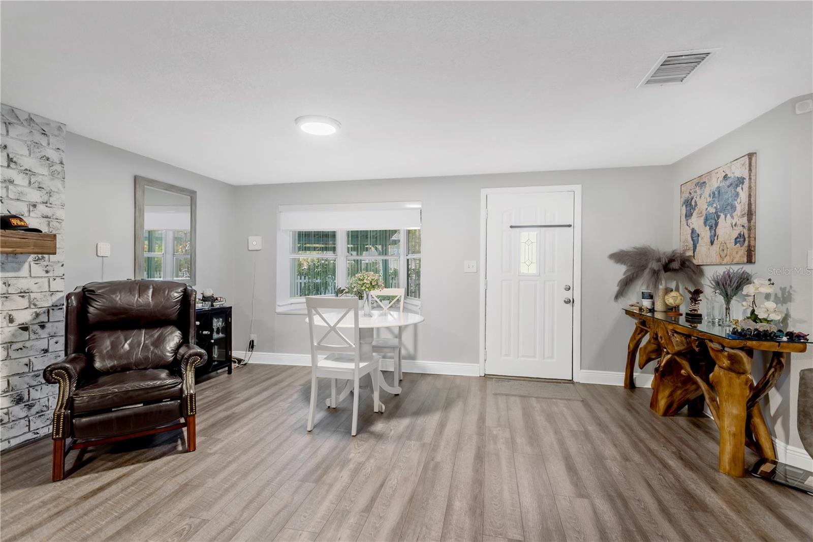 Image 13 of 51 For 6305 Selbourne Avenue