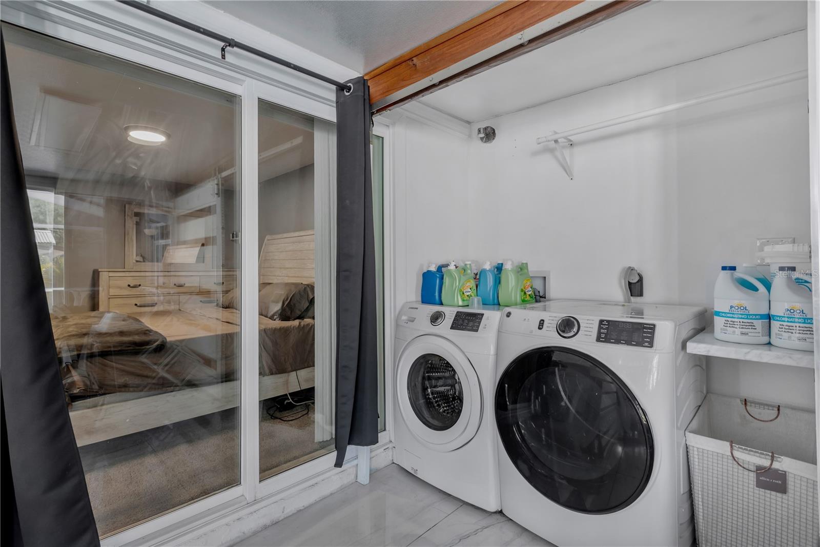 Image 29 of 51 For 6305 Selbourne Avenue