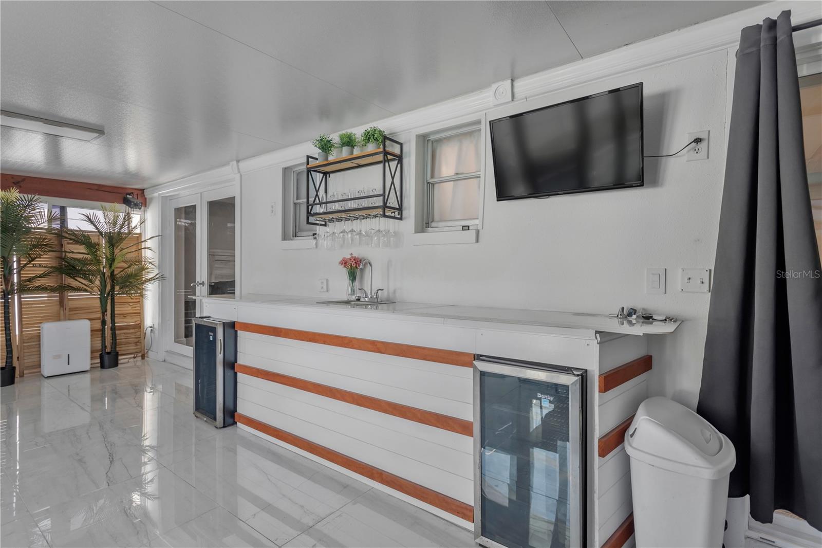 Image 31 of 51 For 6305 Selbourne Avenue