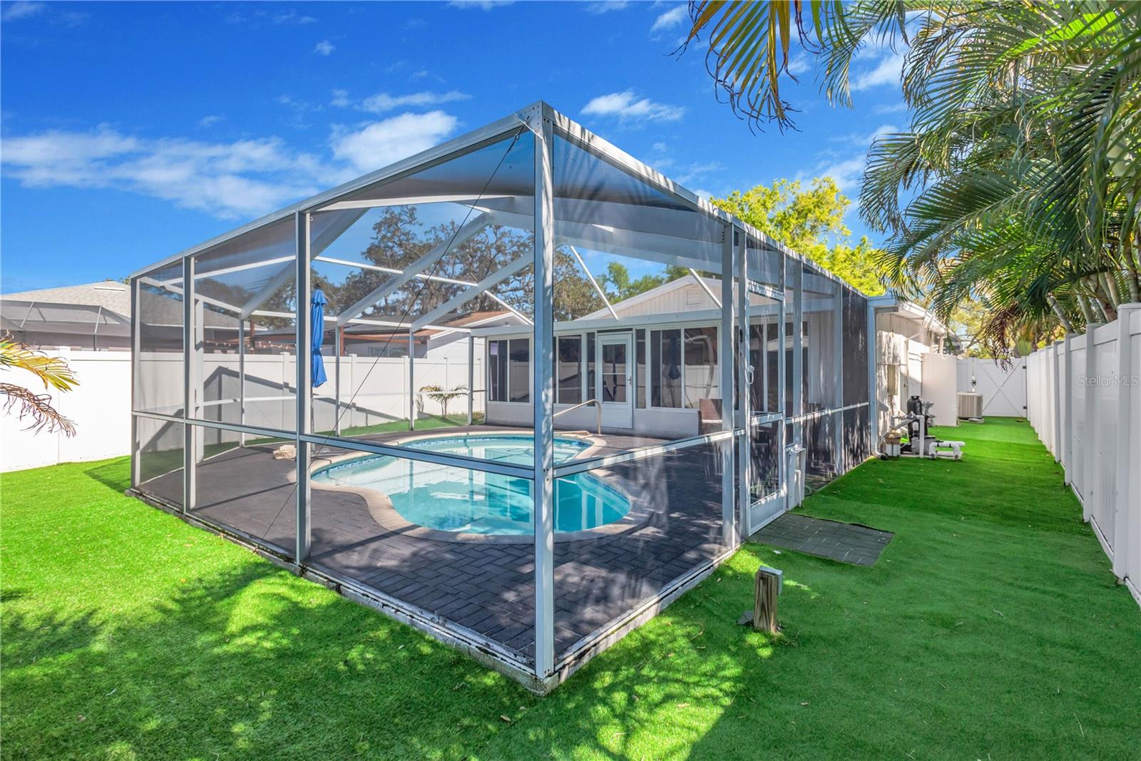 Image 35 of 51 For 6305 Selbourne Avenue